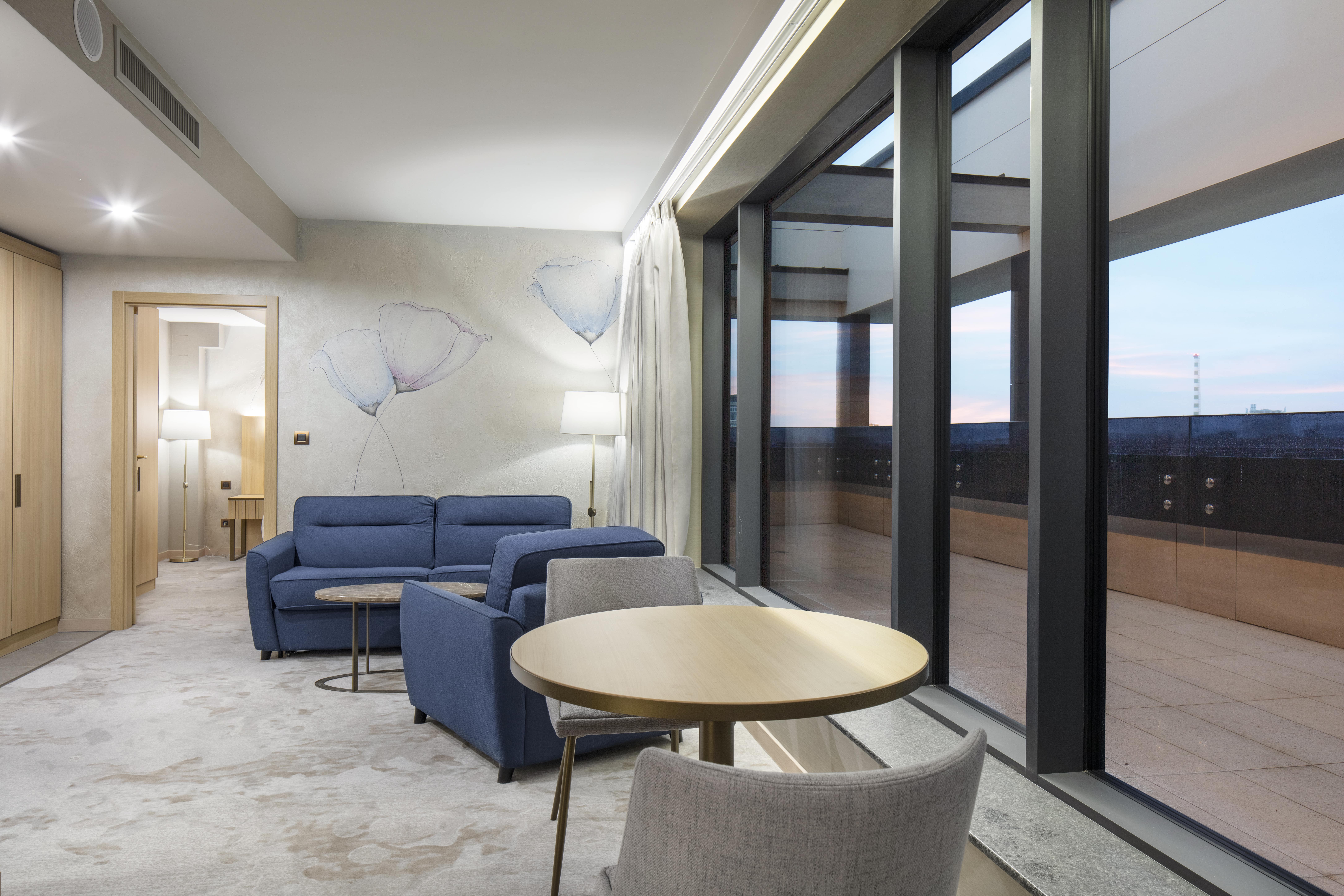 Suite King Bed One Bedroom 