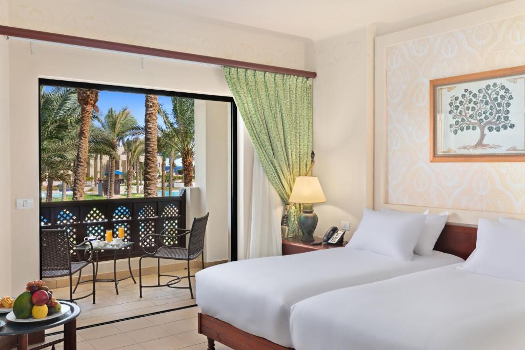 Family Room Garden View