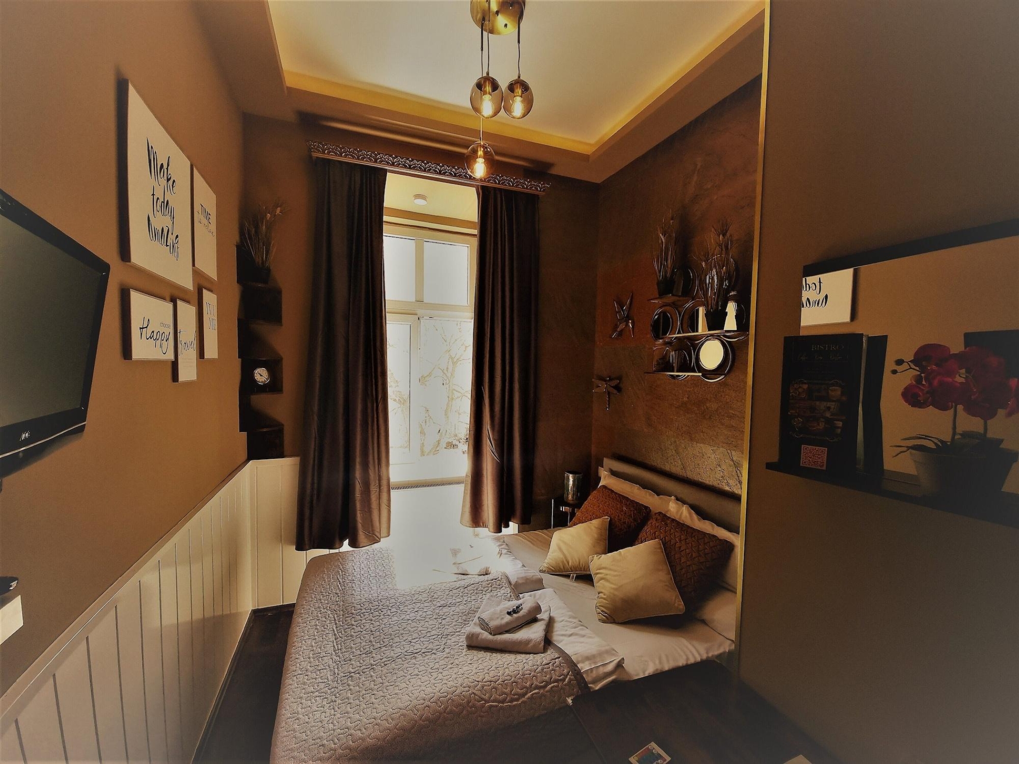 Double One Bedroom One Bathroom