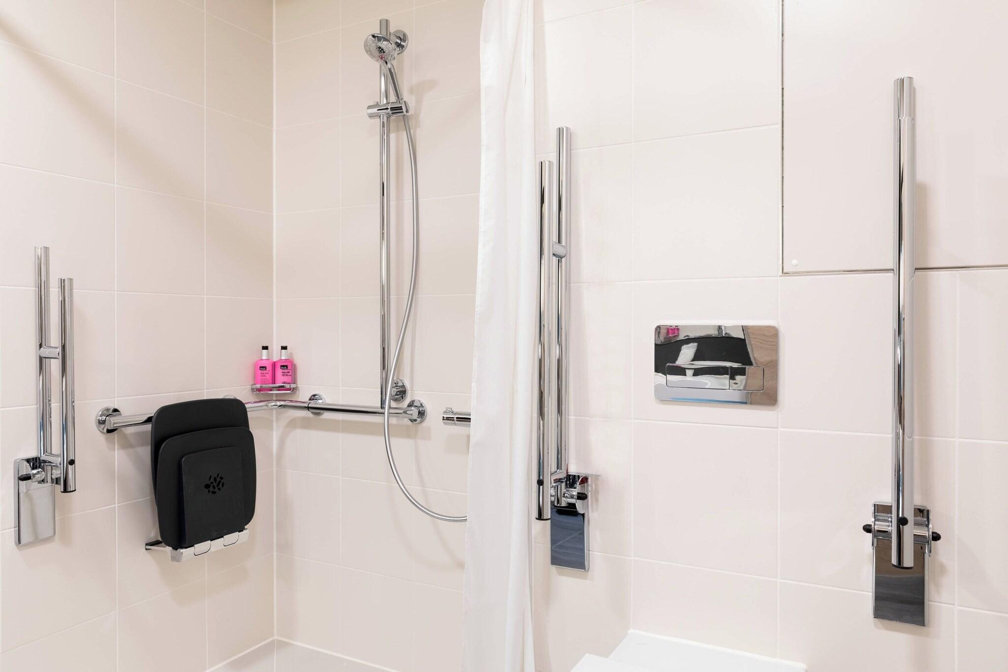 Family Room Queen Size Bed