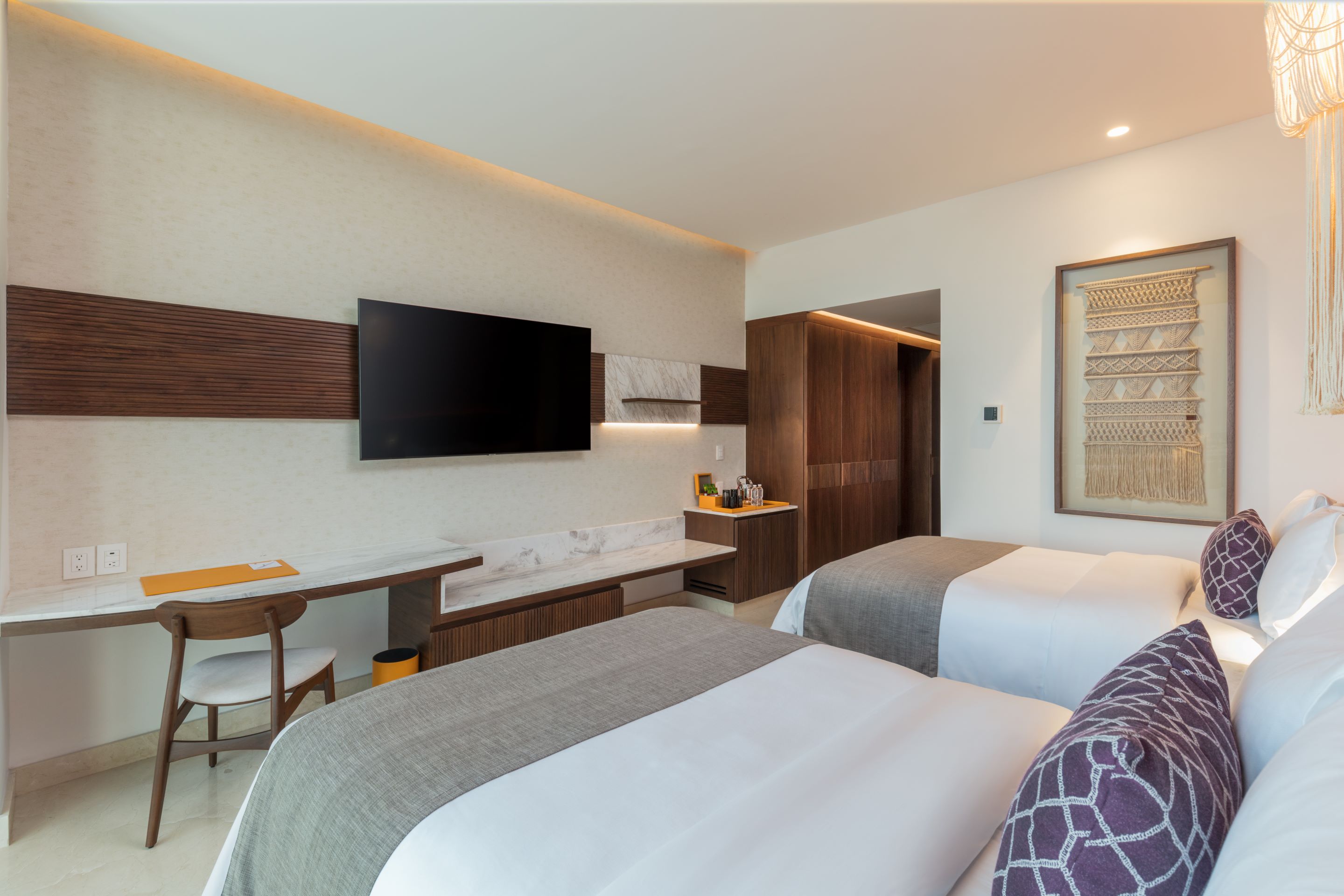 Room Deluxe Two Beds