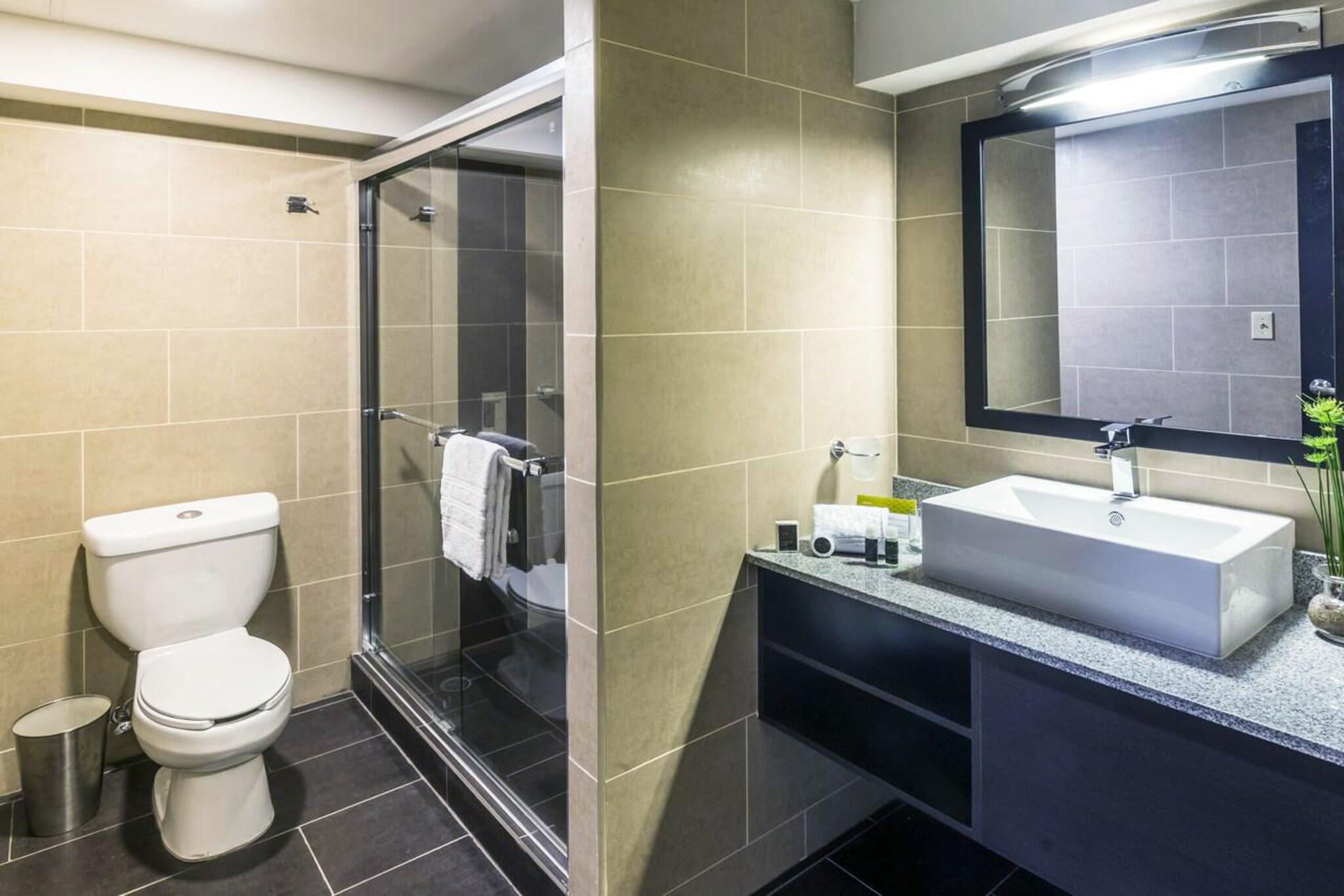 Double Superior Queen Bed