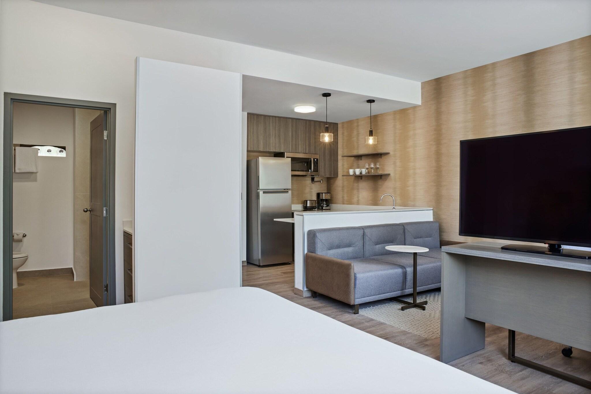 Studio King Size Bed