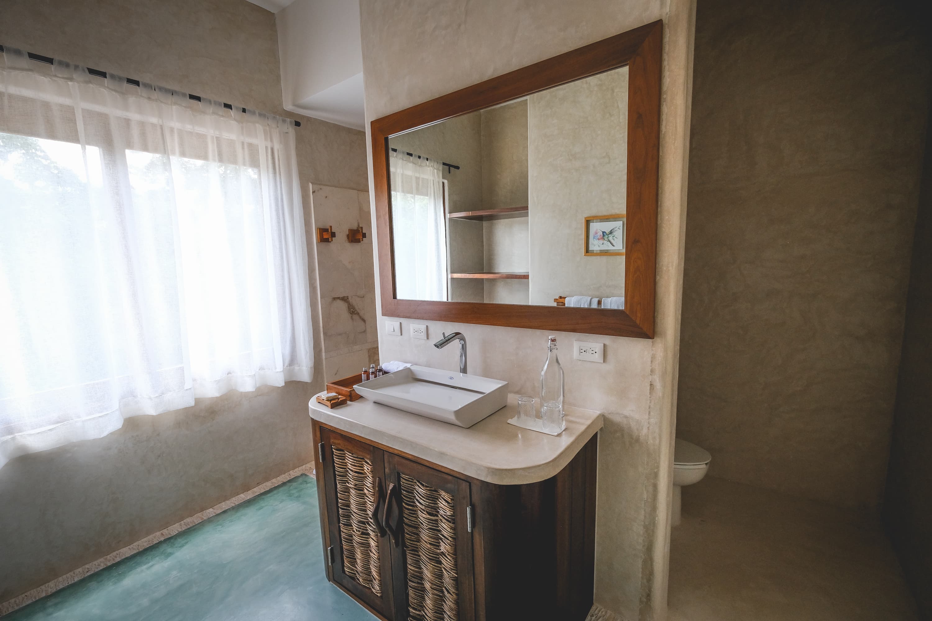 Double King Bed One Bedroom 