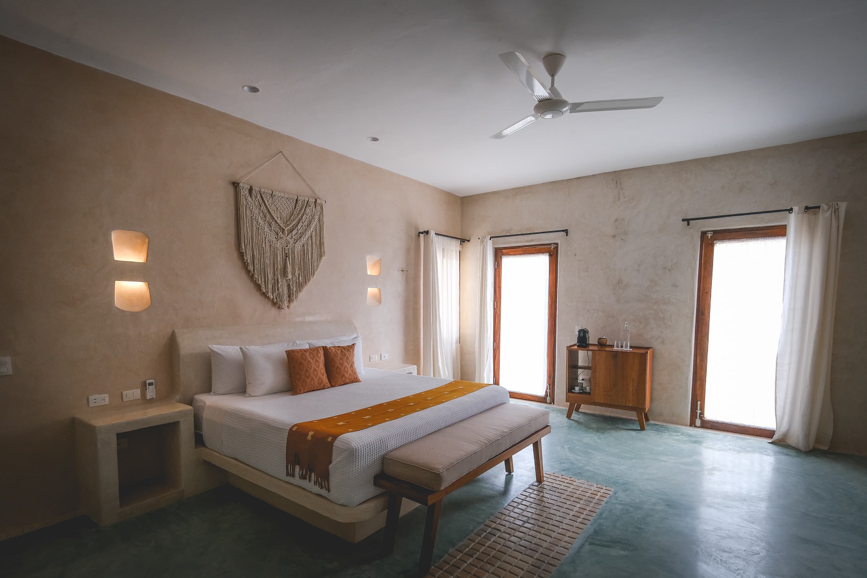 Double King Bed One Bedroom 