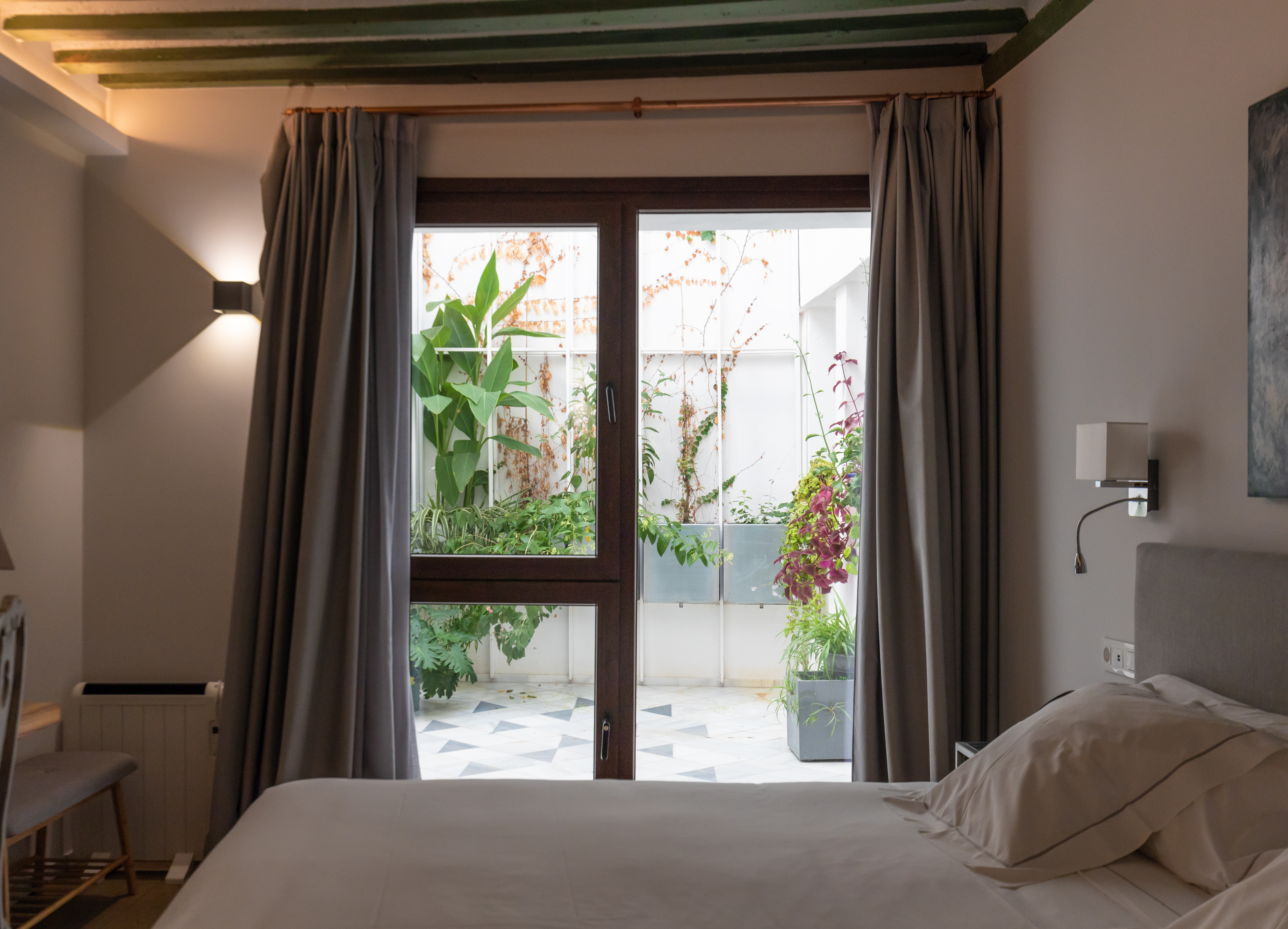 Double or Twin Standard