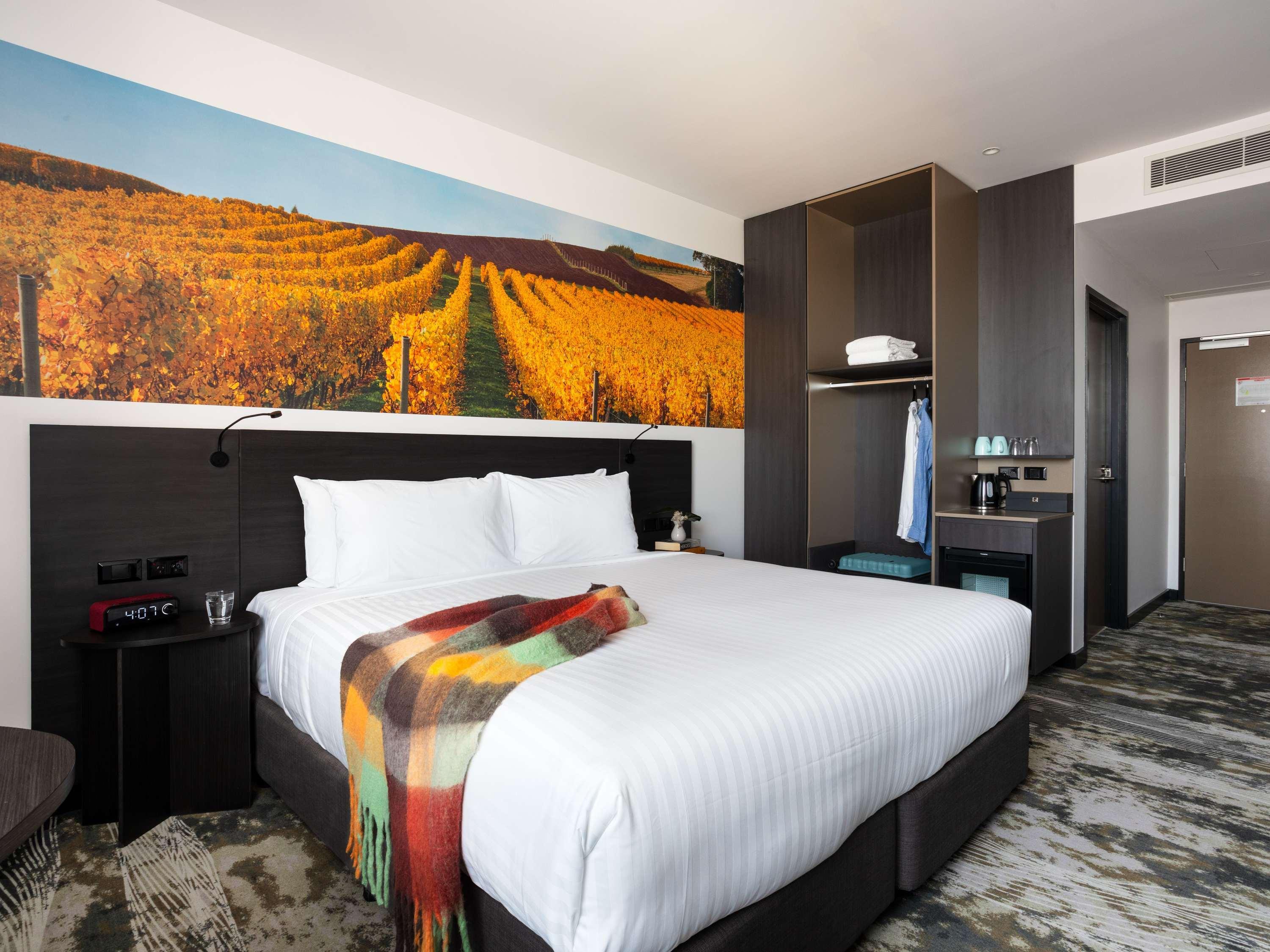 Double Accessible King Size Bed