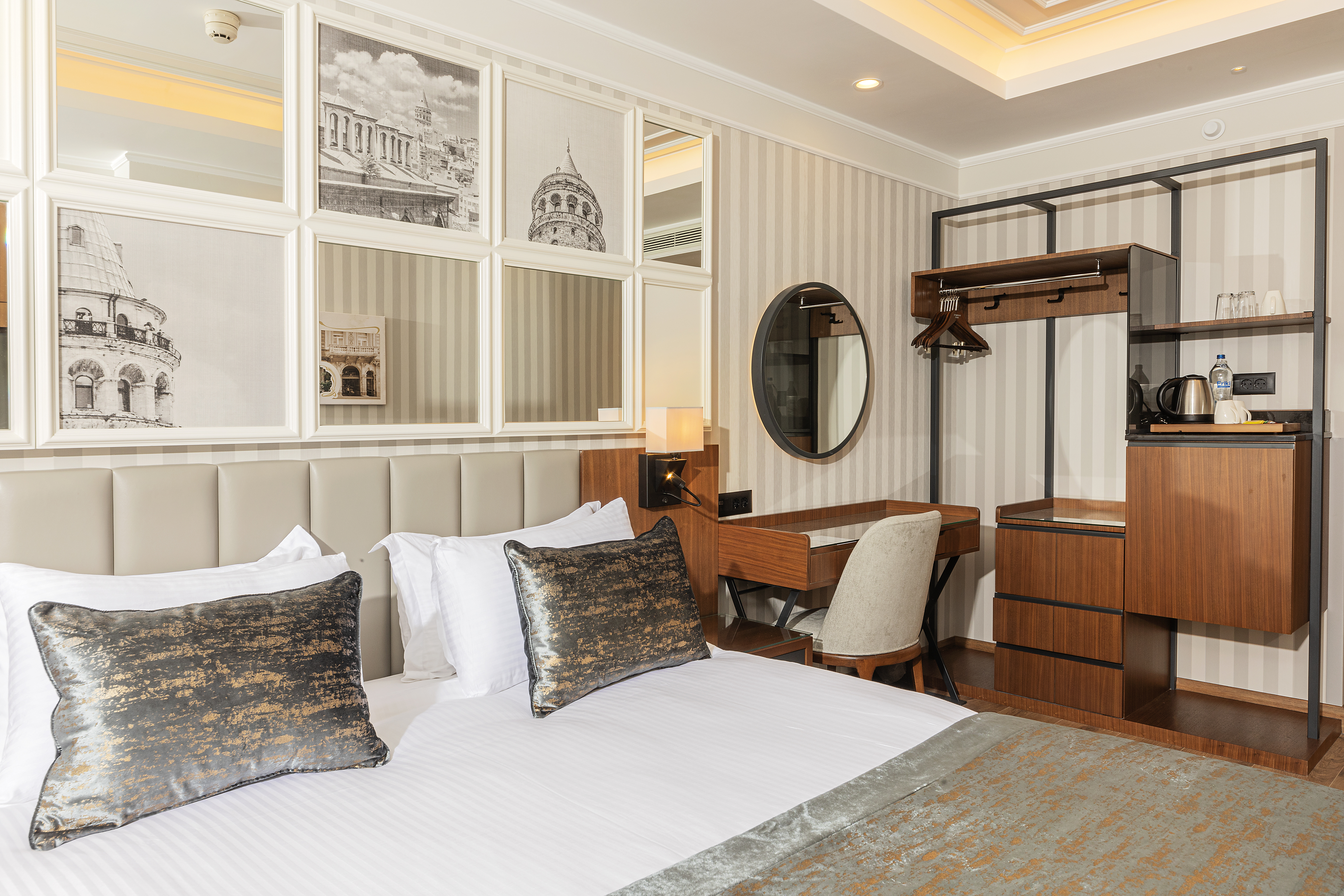 Family Room Three Beds