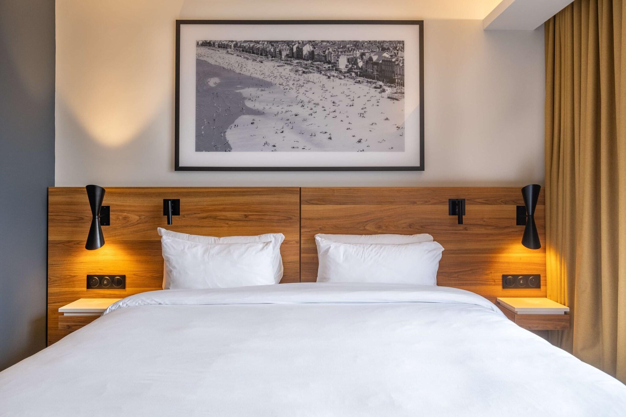 Twin Superior City View