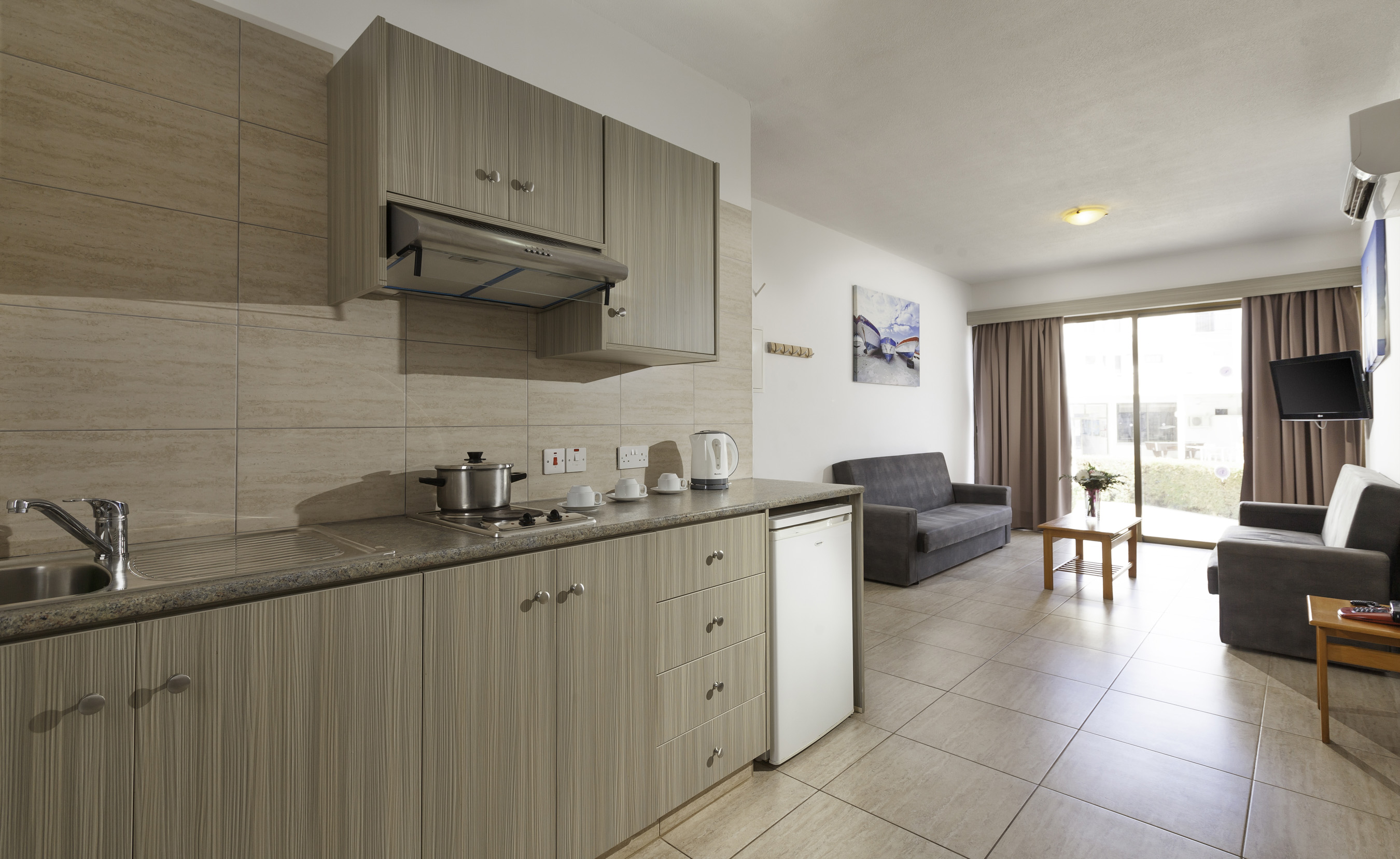 Apartment Capacity 4