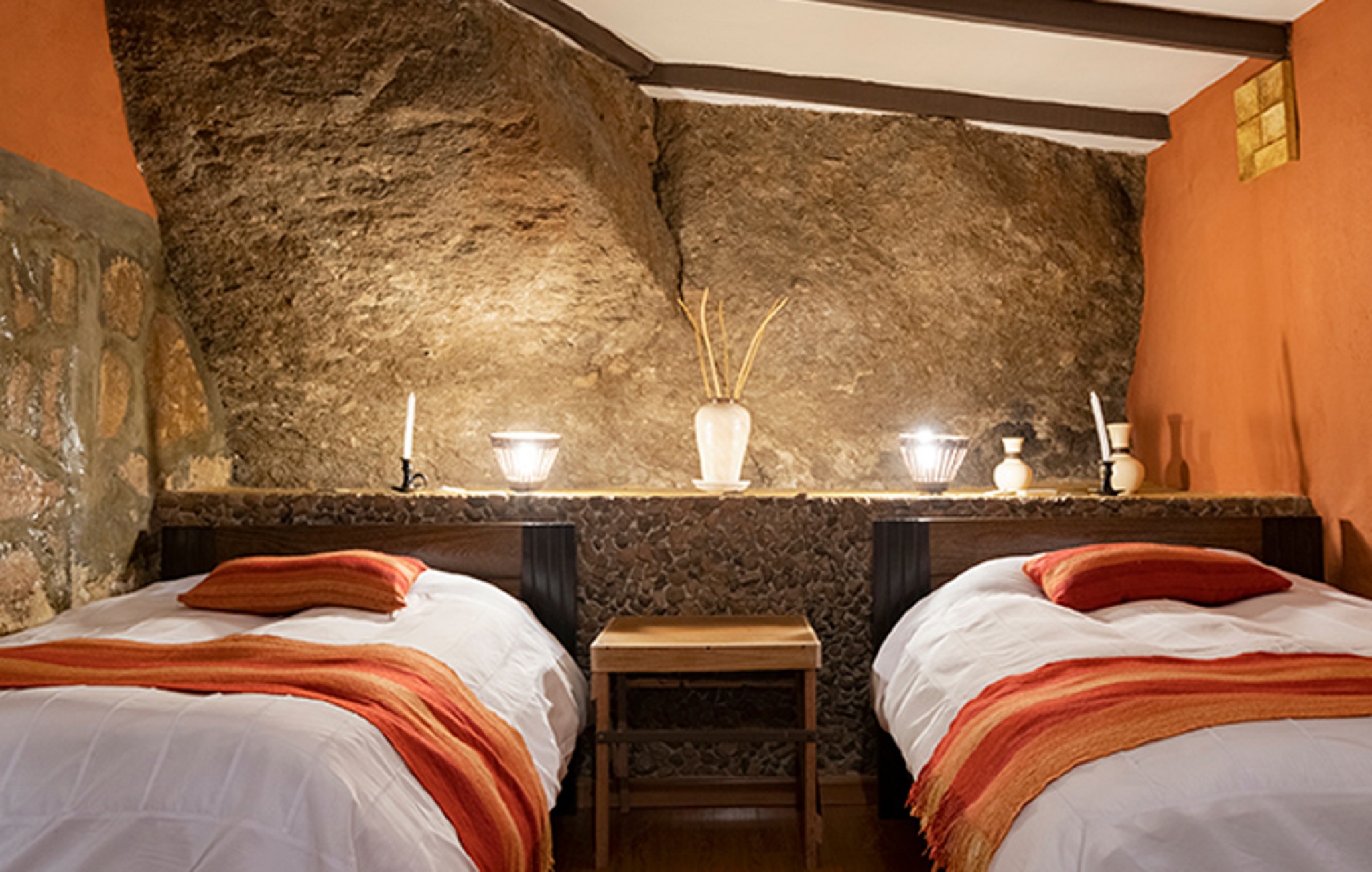 Double or Twin Queen Size Bed