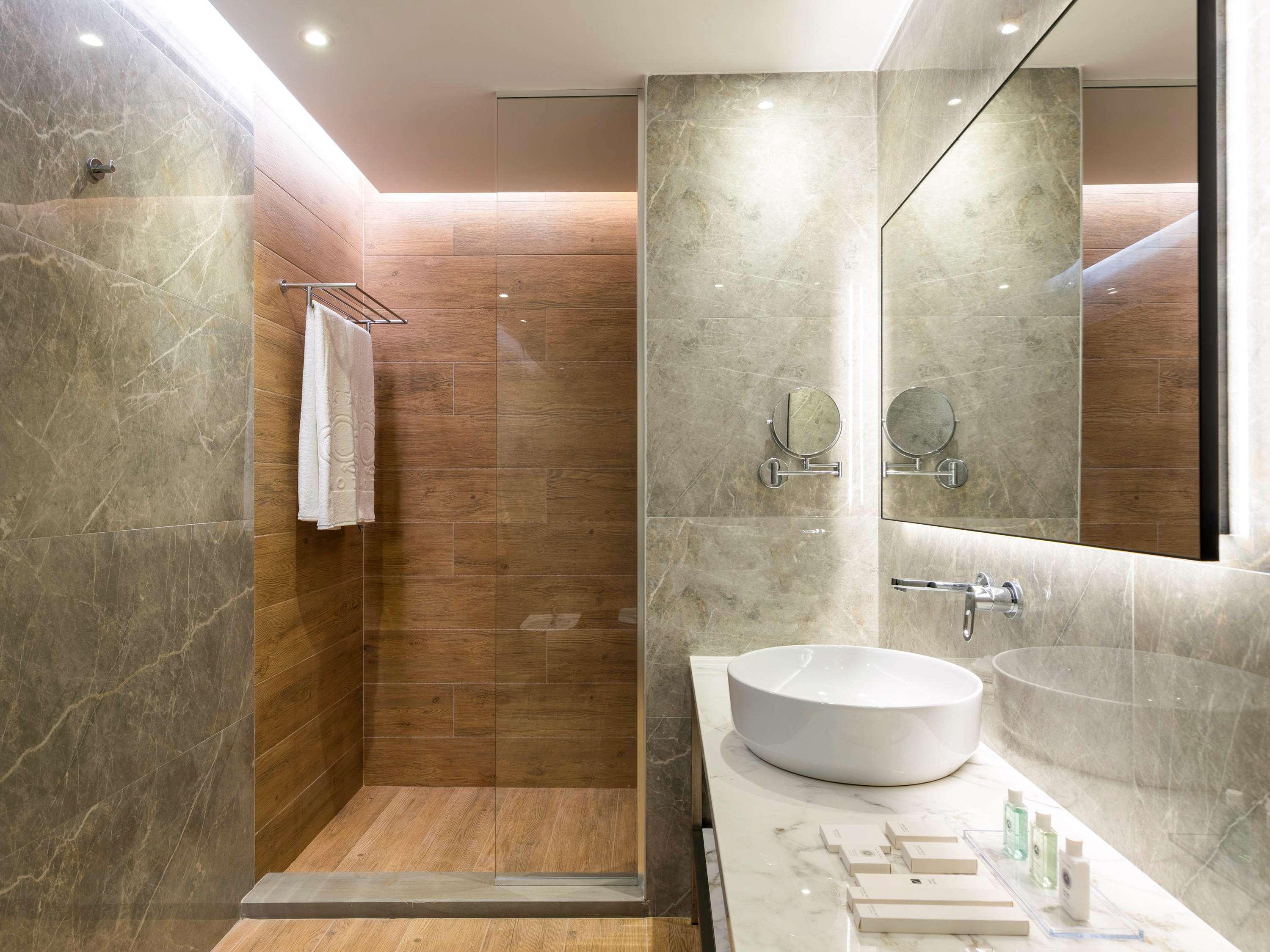 Double Deluxe with Views