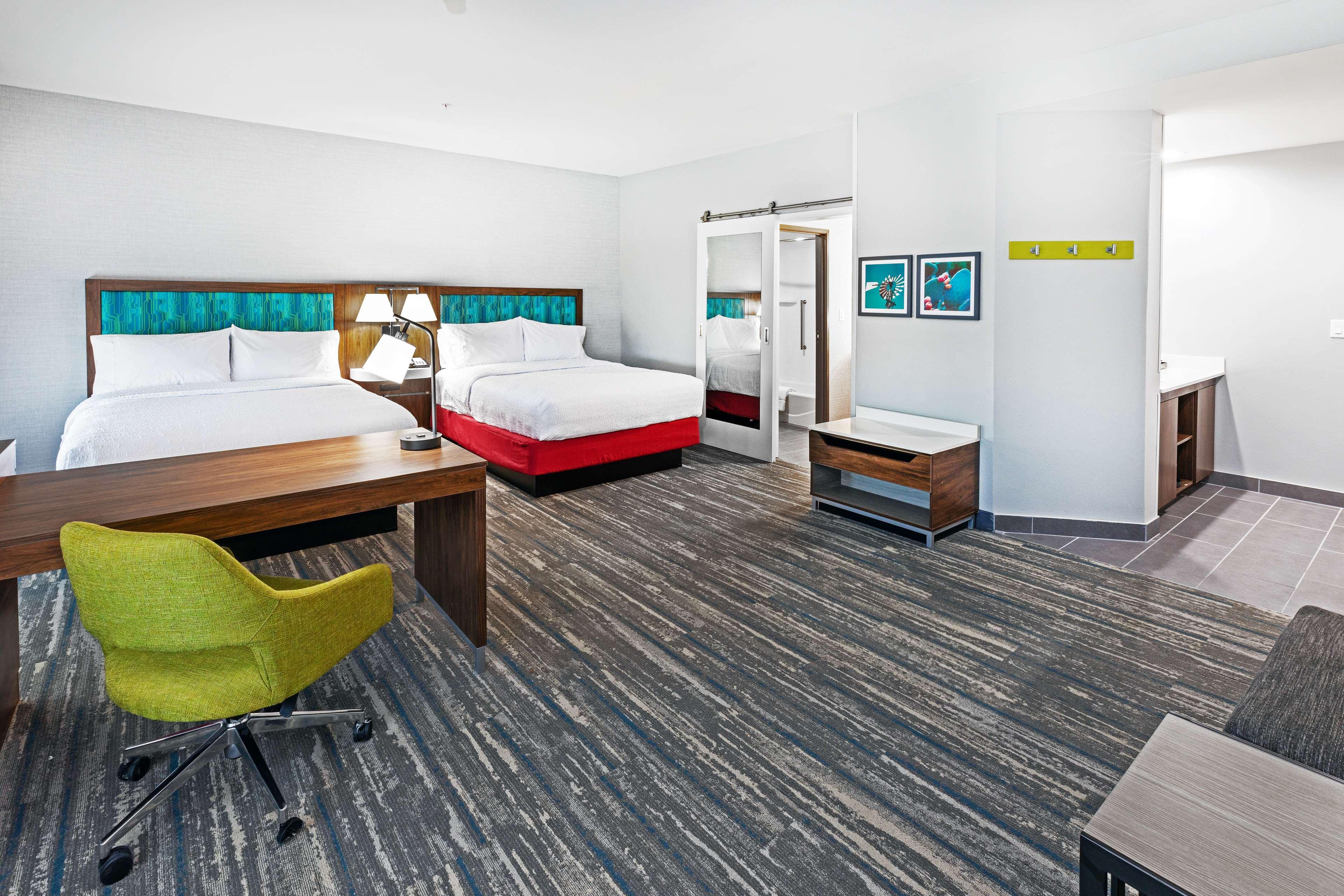 Studio Accessible-two Queen Beds