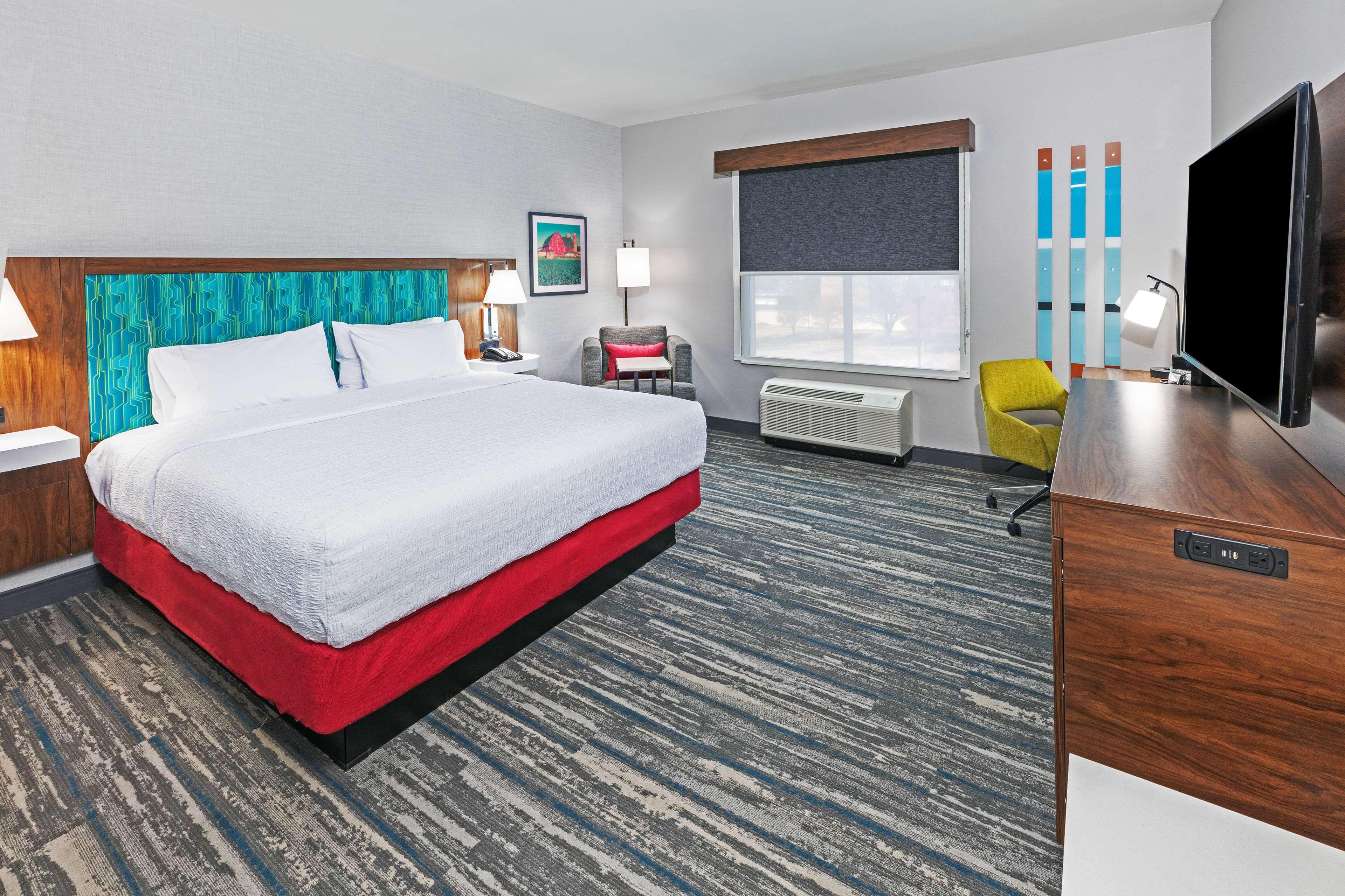 Double Accessible King Size Bed