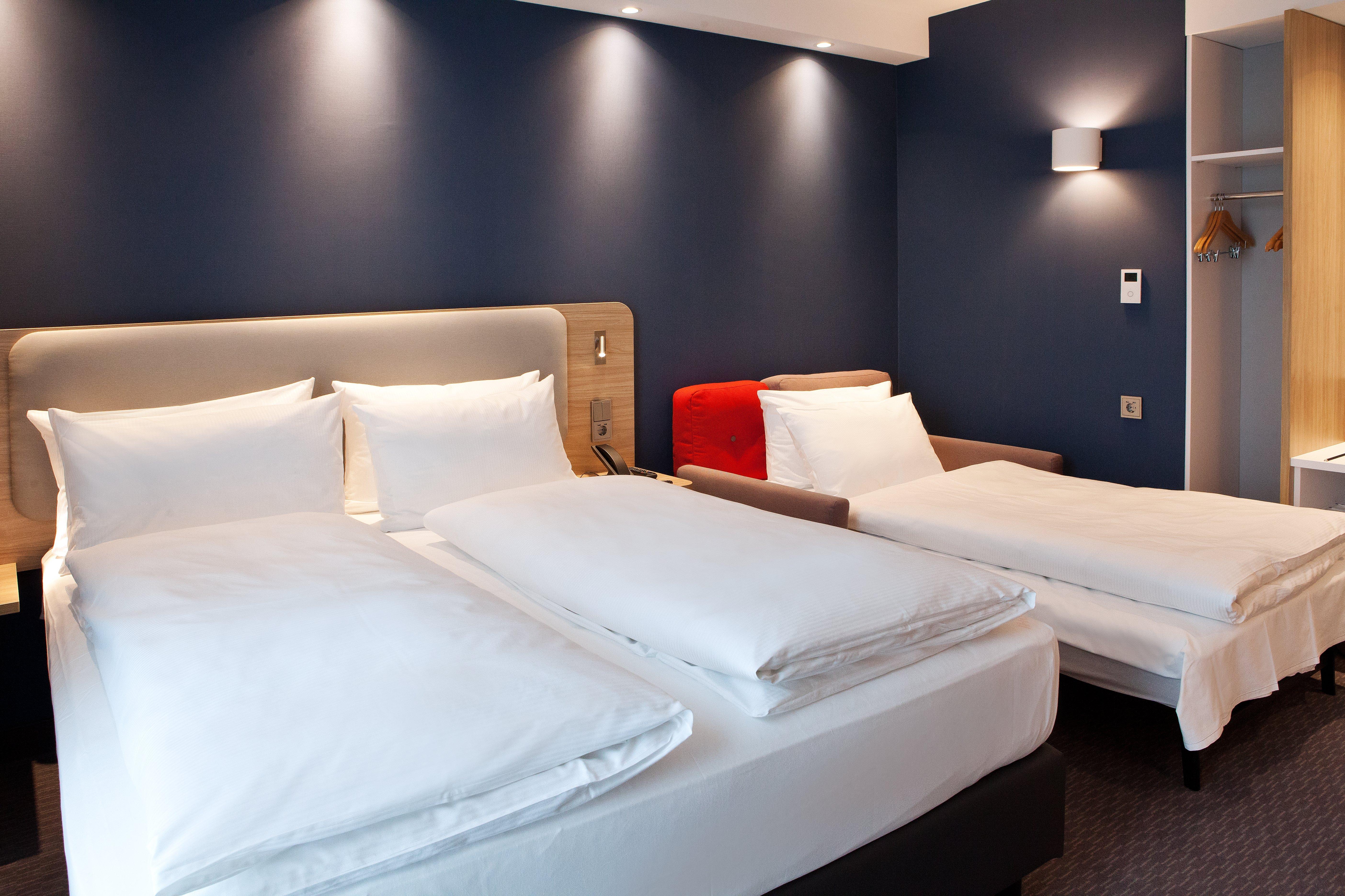 Double Queen Size Bed