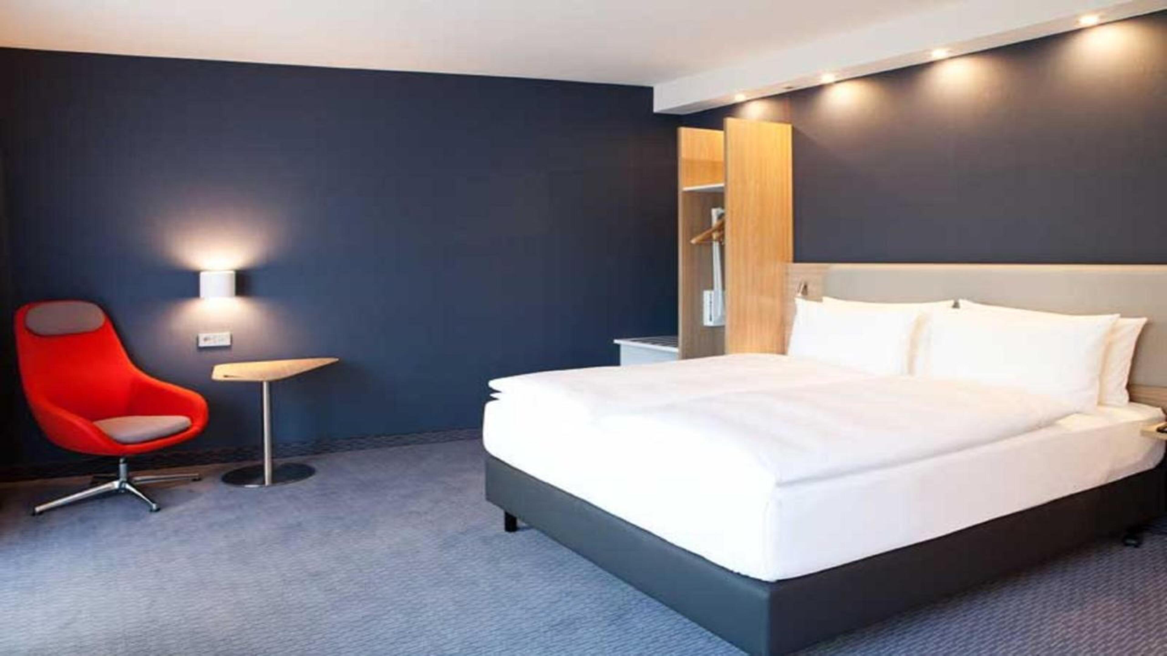 Double Queen Size Bed