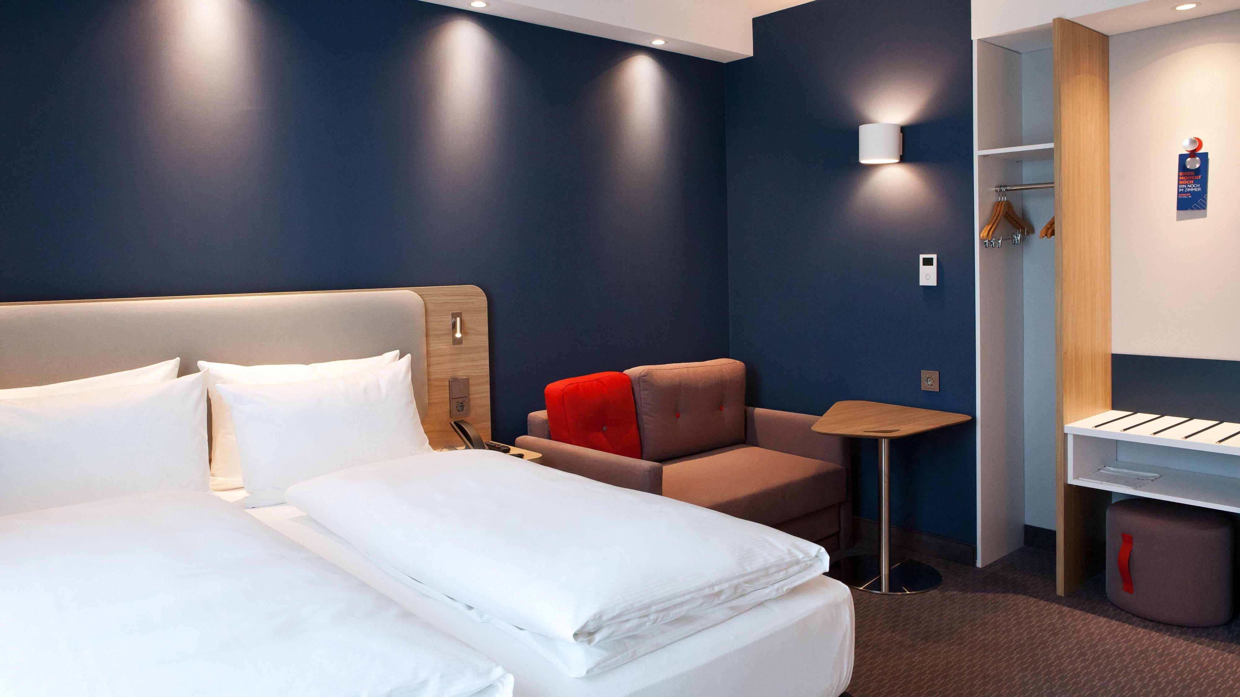 Double Queen Size Bed