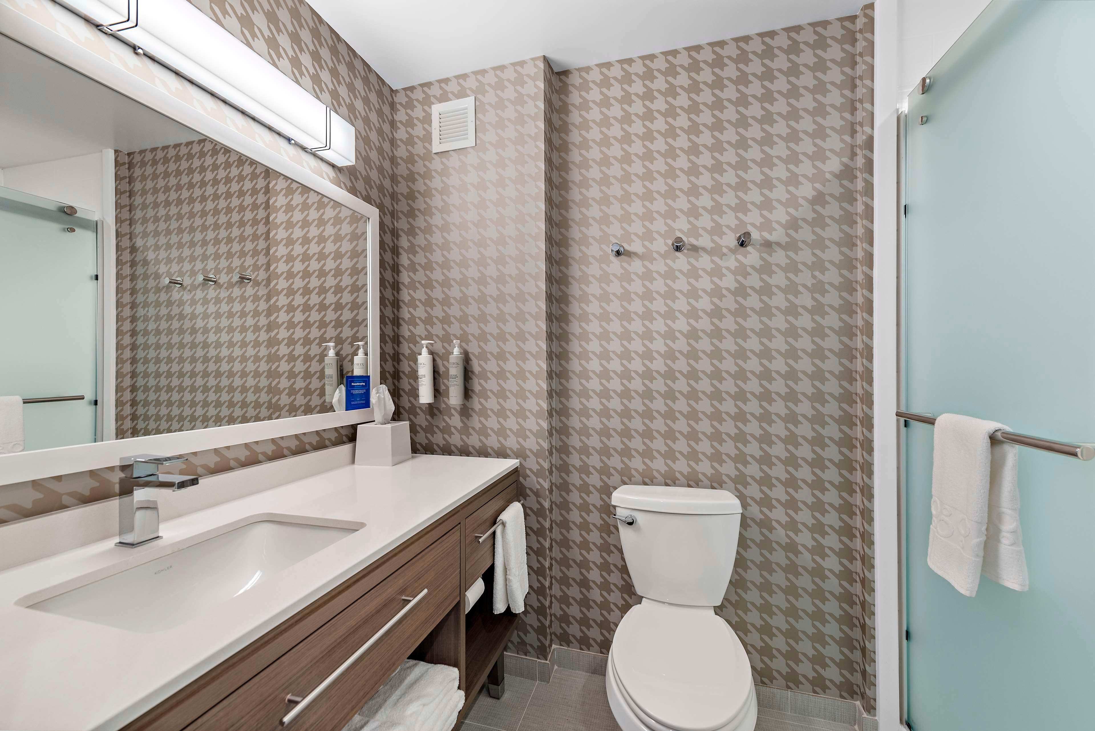 Studio Accessible-two Queen Beds