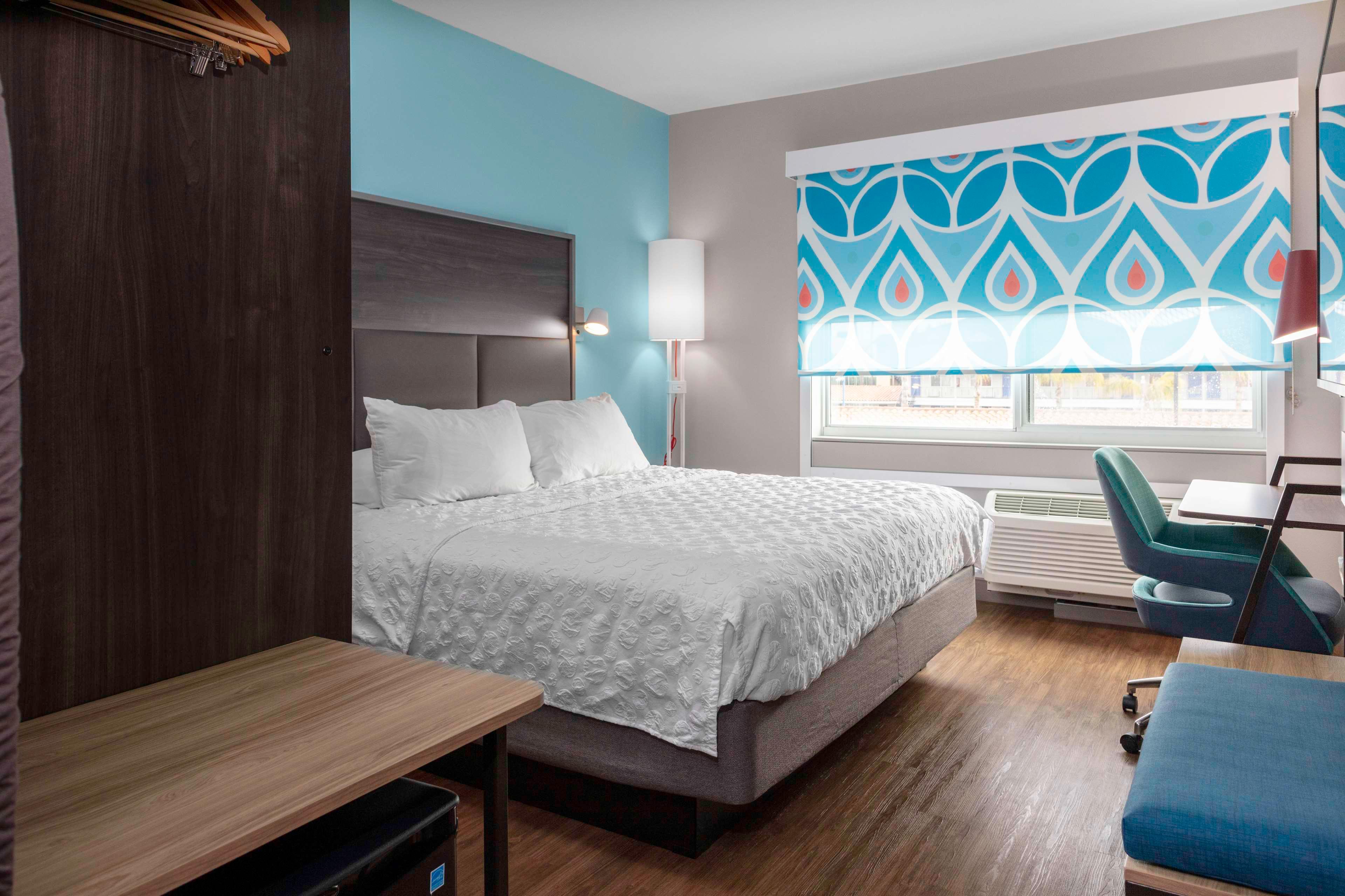 Double King Size Bed