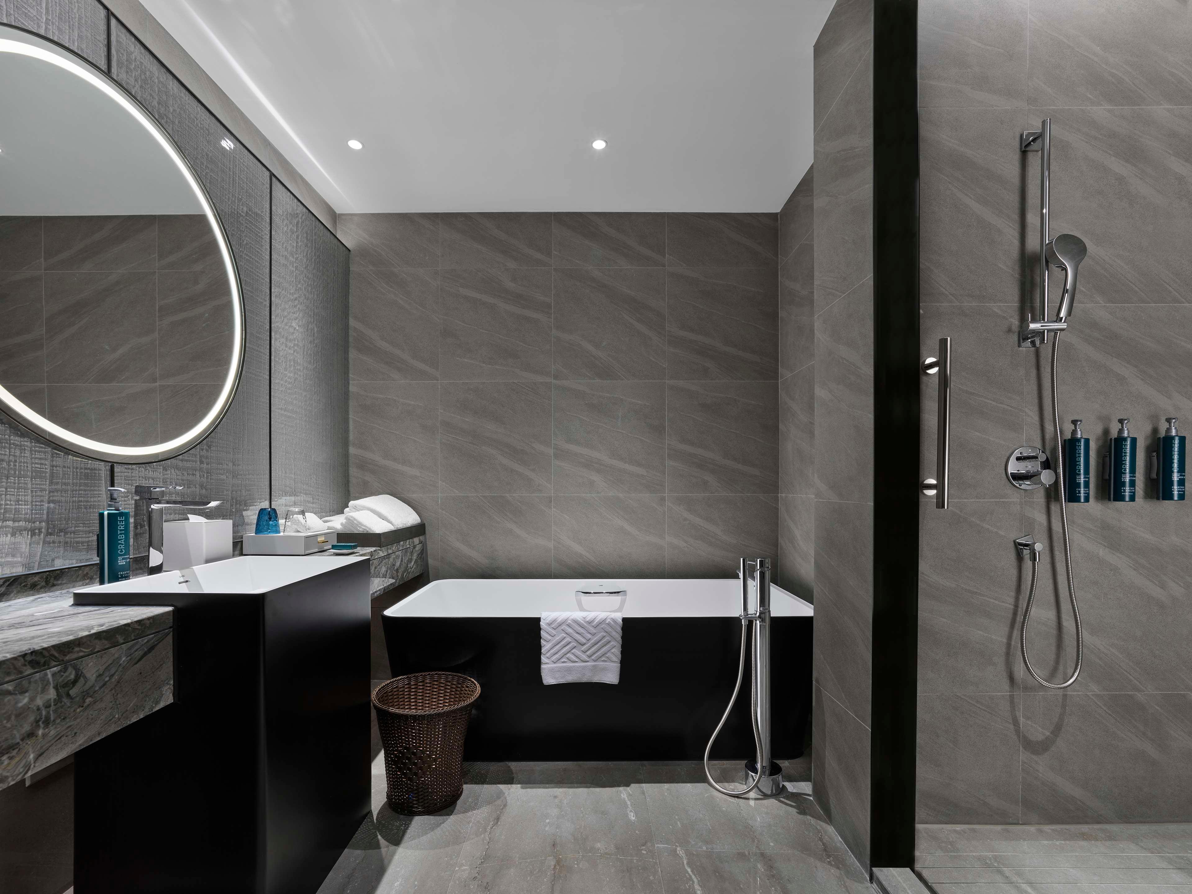 Double Executive King Bed