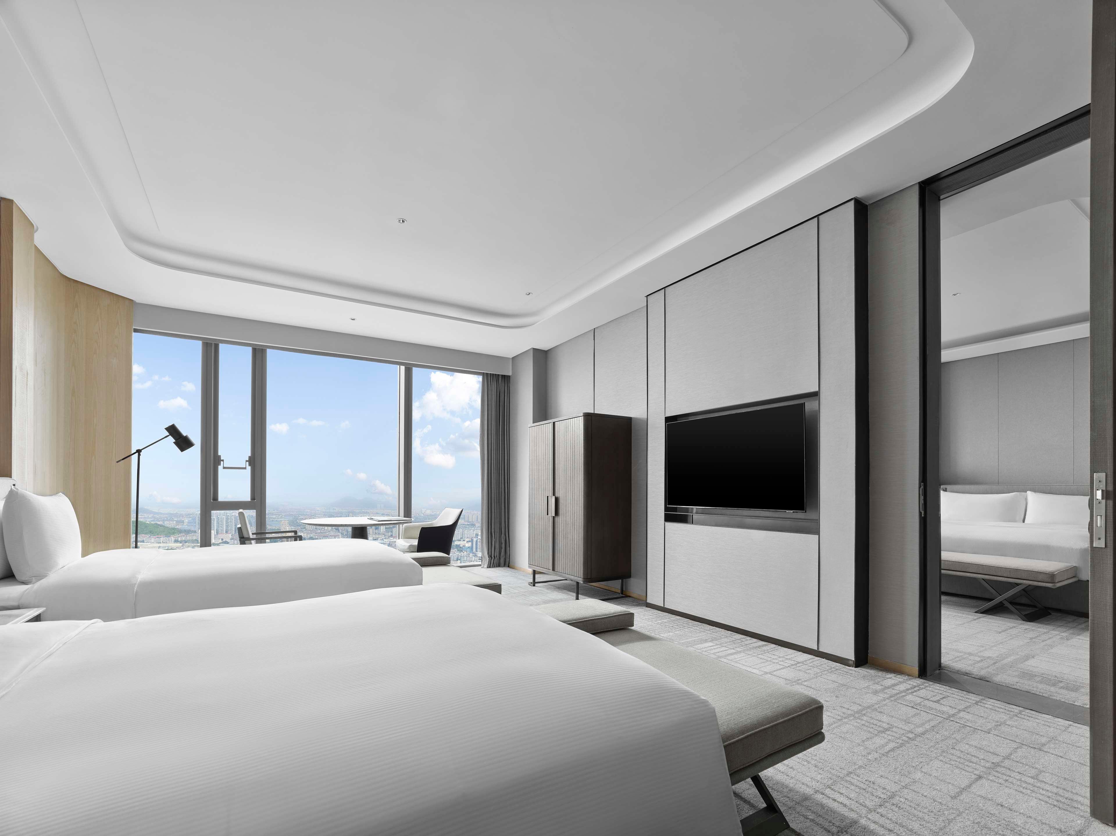 Double Accessible King Size Bed