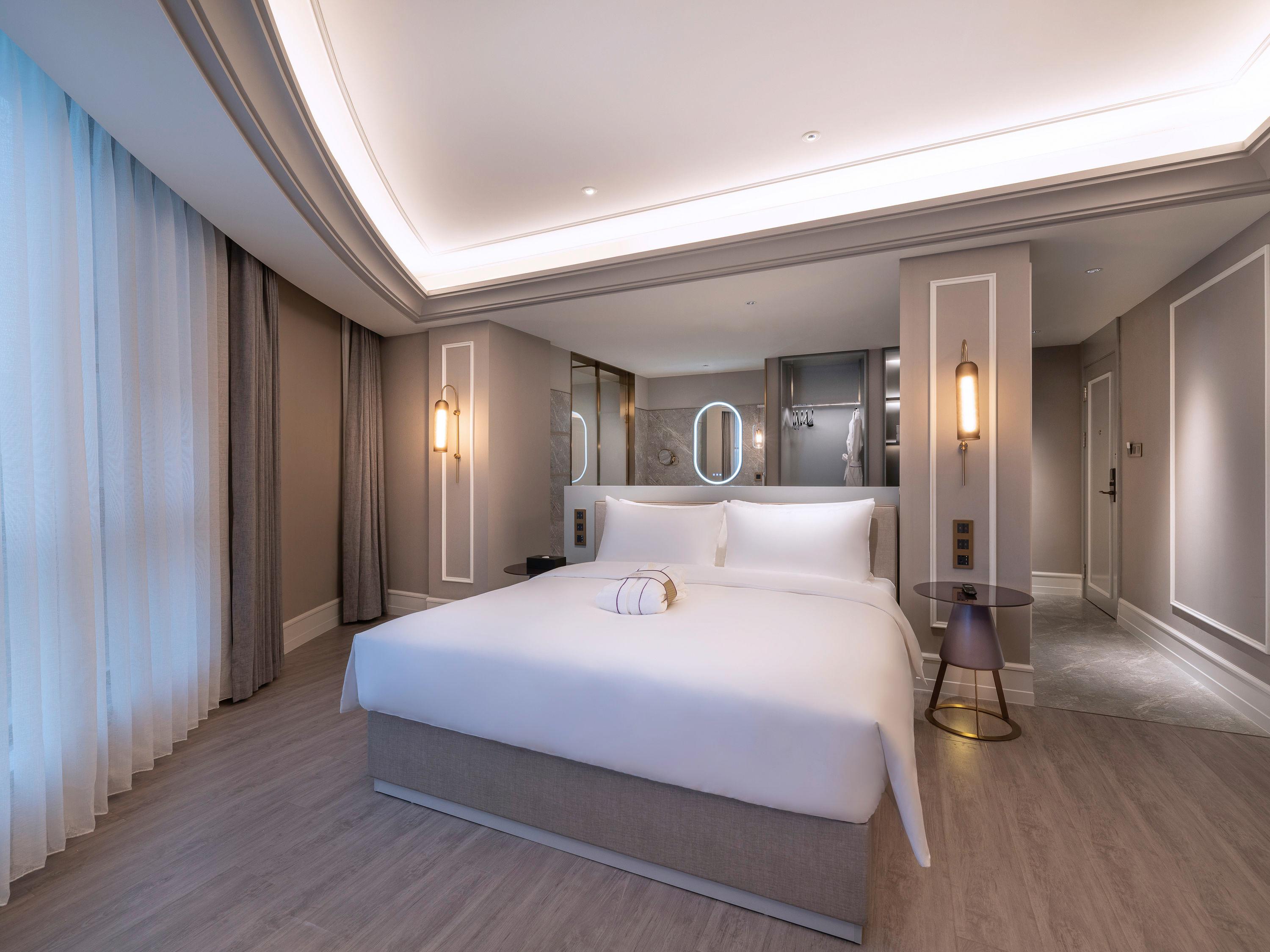 Double King Size Bed