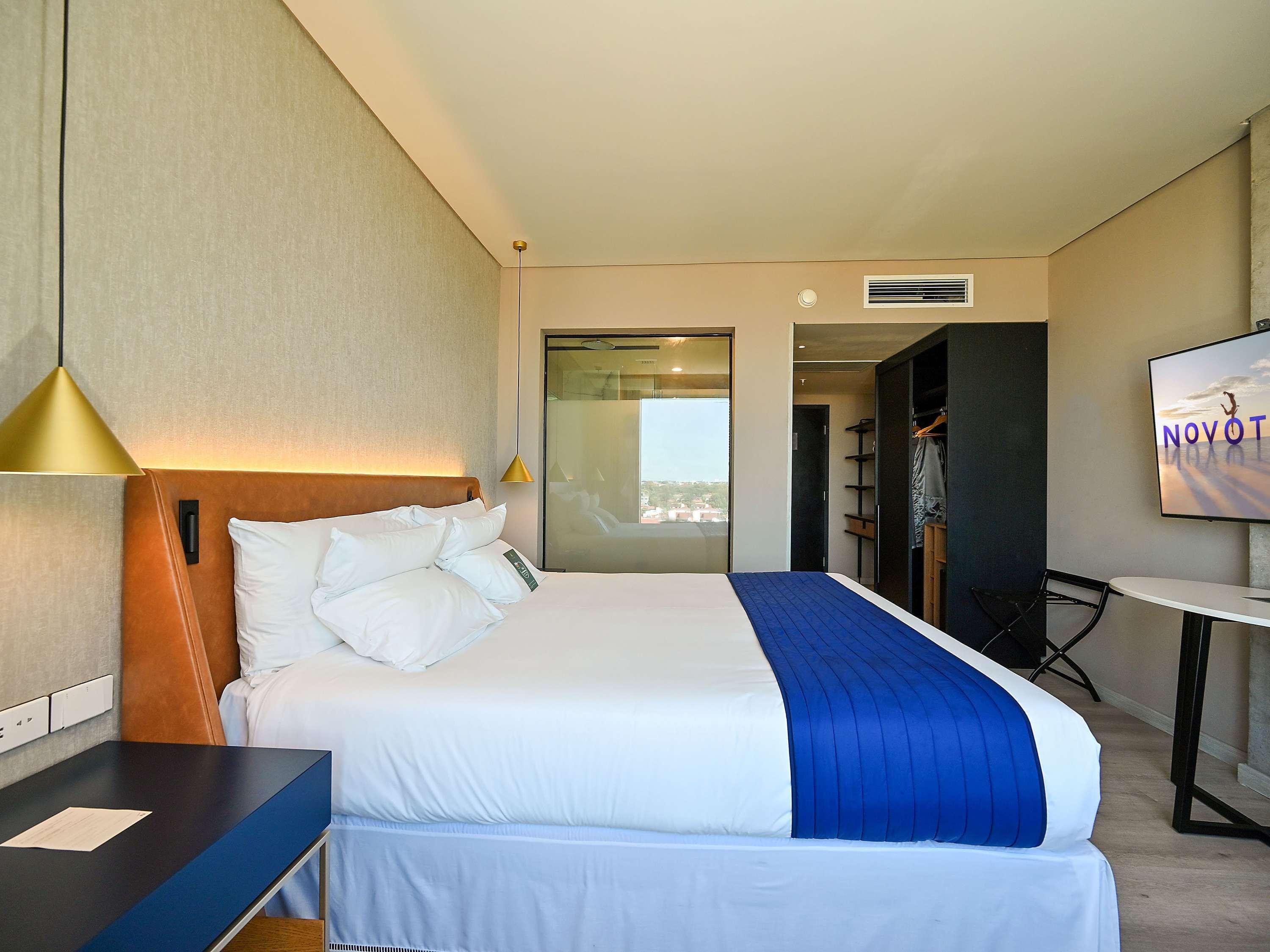 Double Superior King Bed