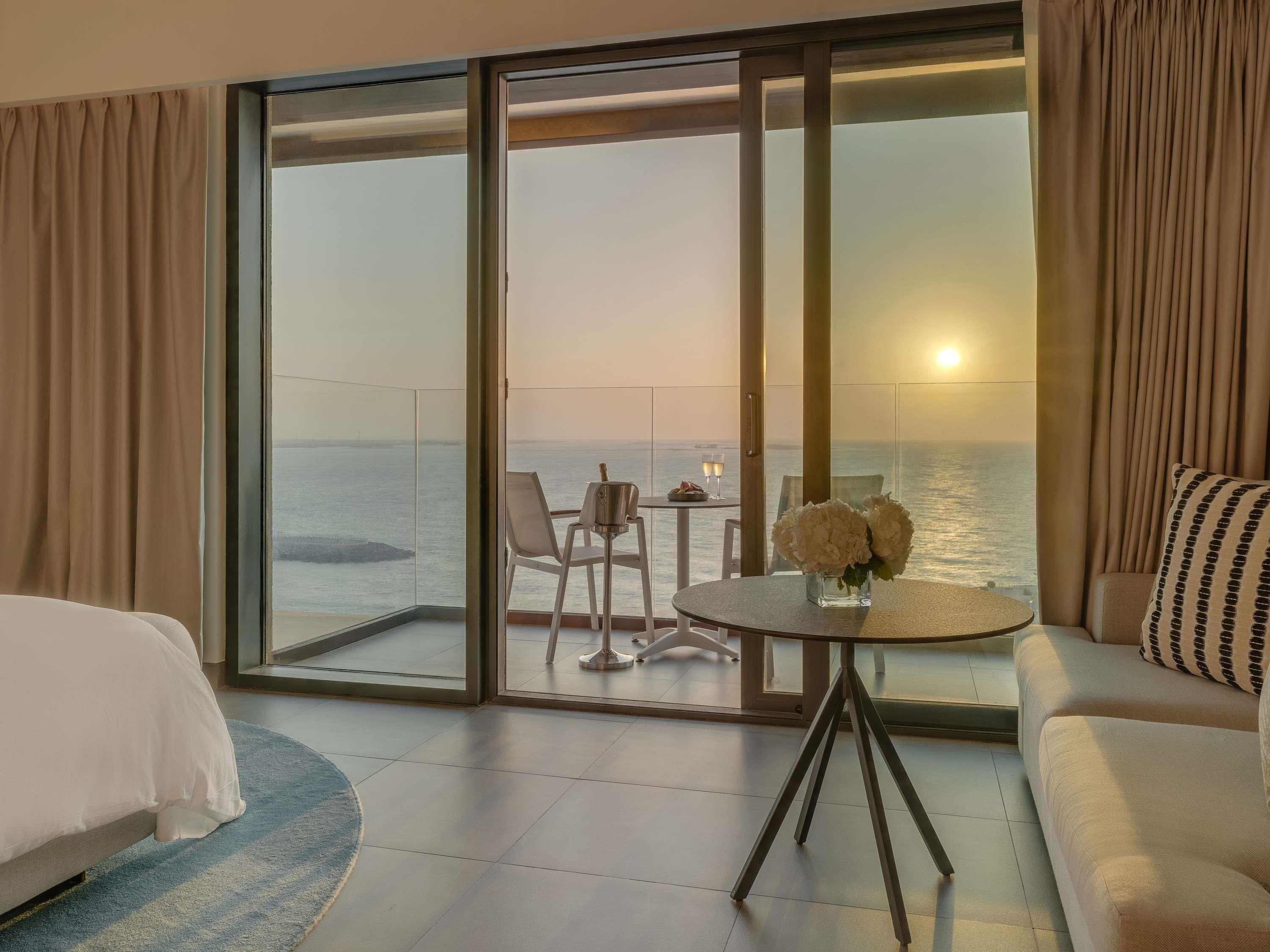 Double Superior Sea View