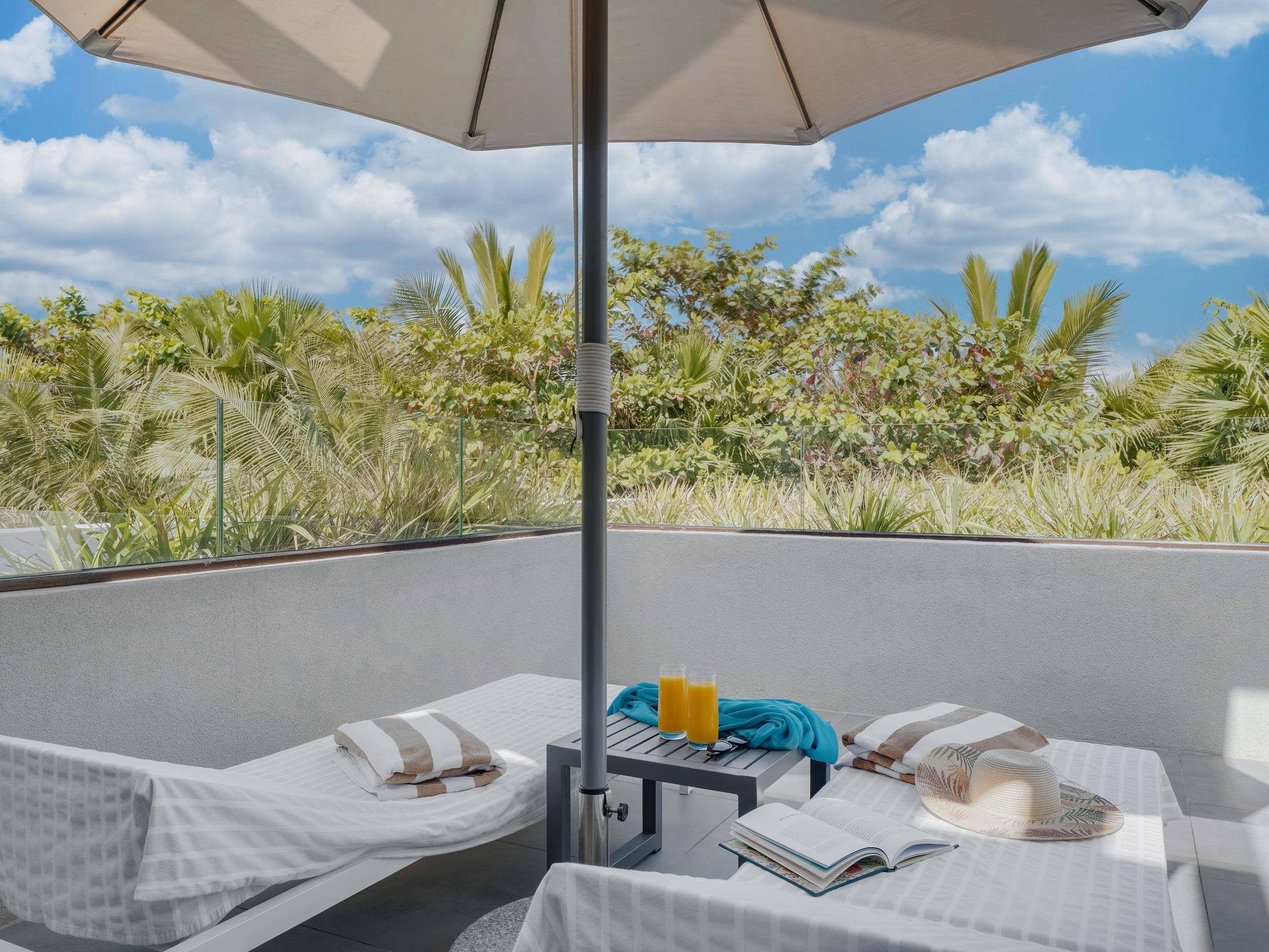 Junior Suite Beach Front