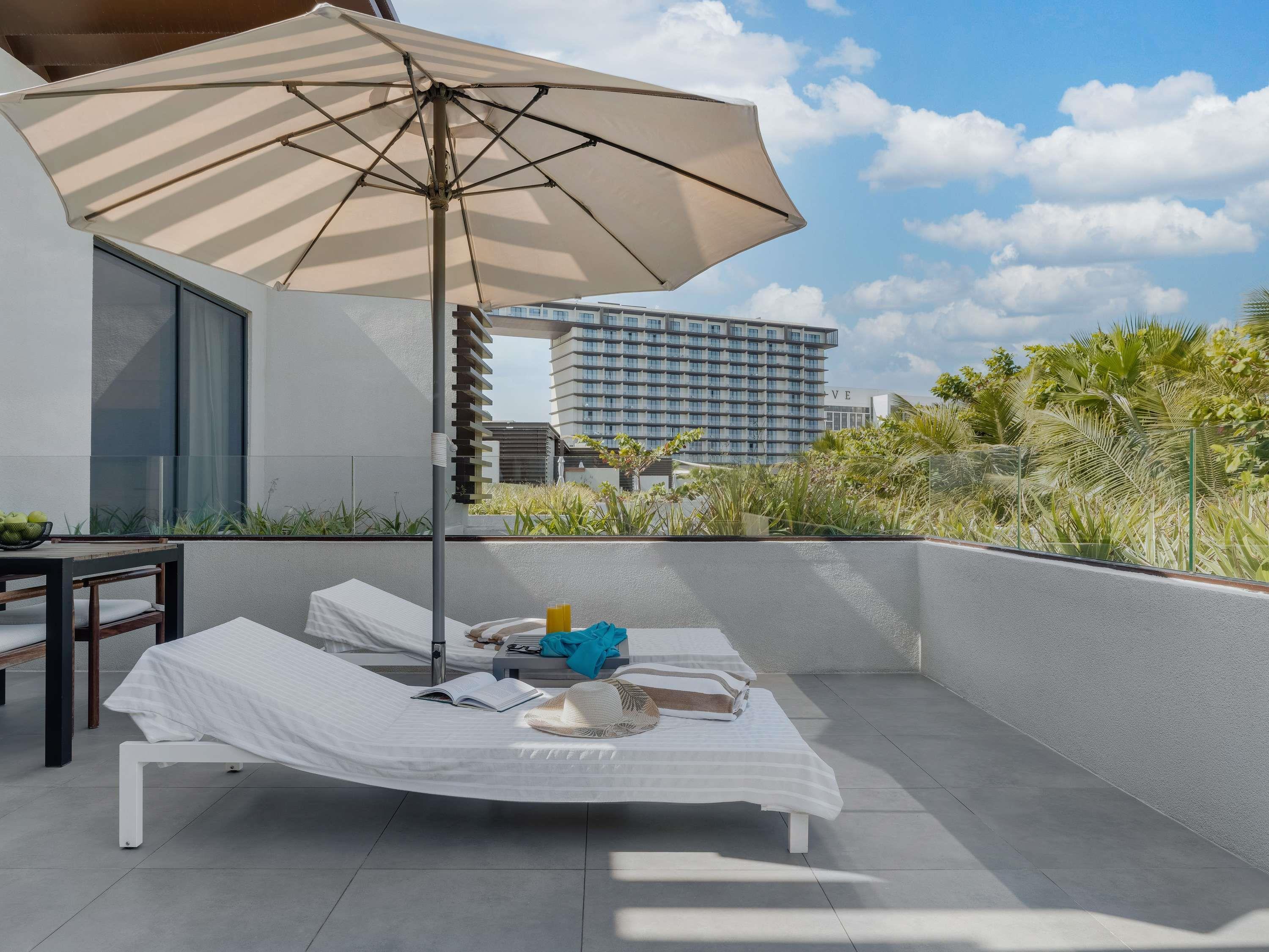 Junior Suite Beach Front