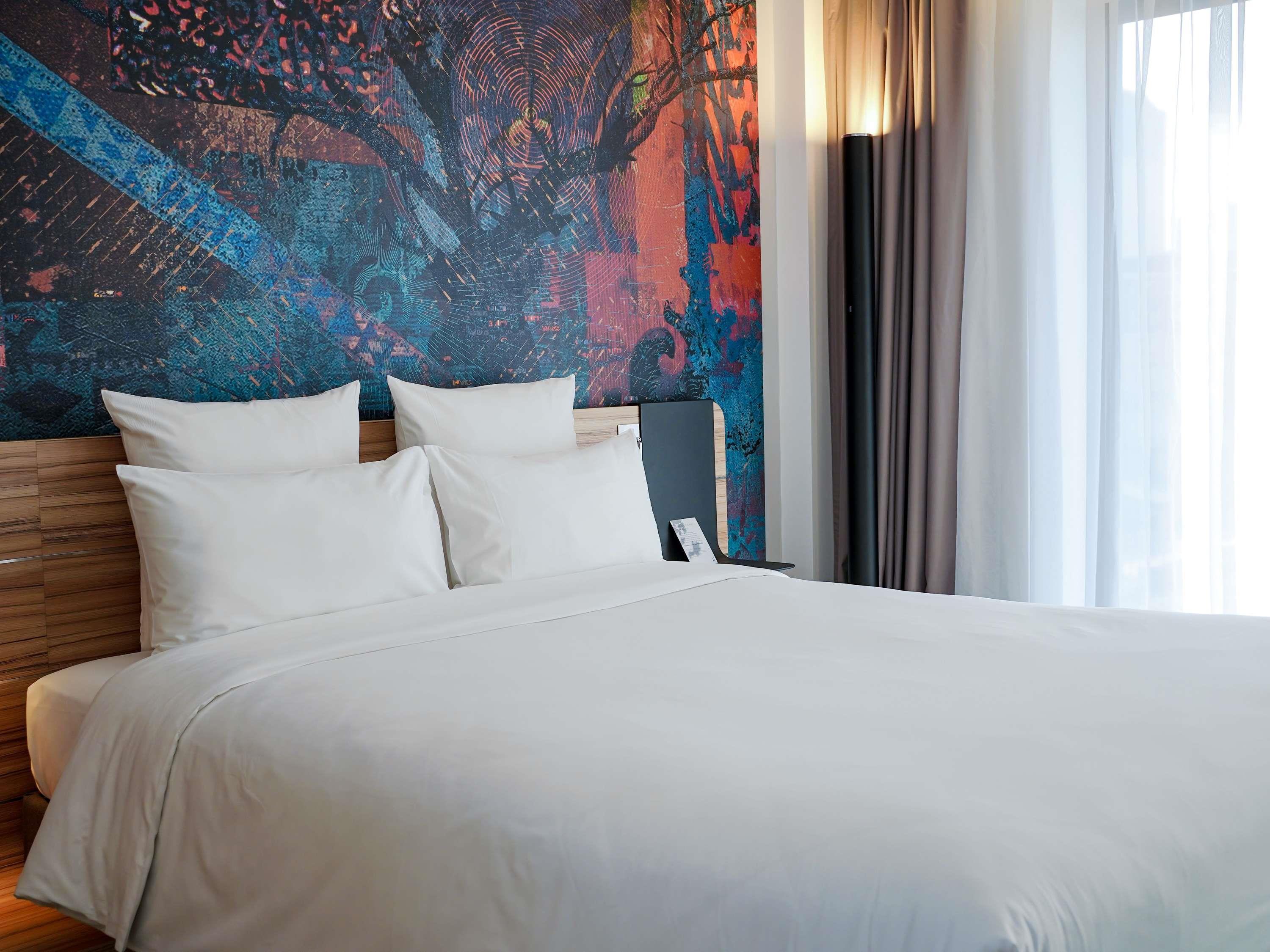 Apartment Queen Size Bed