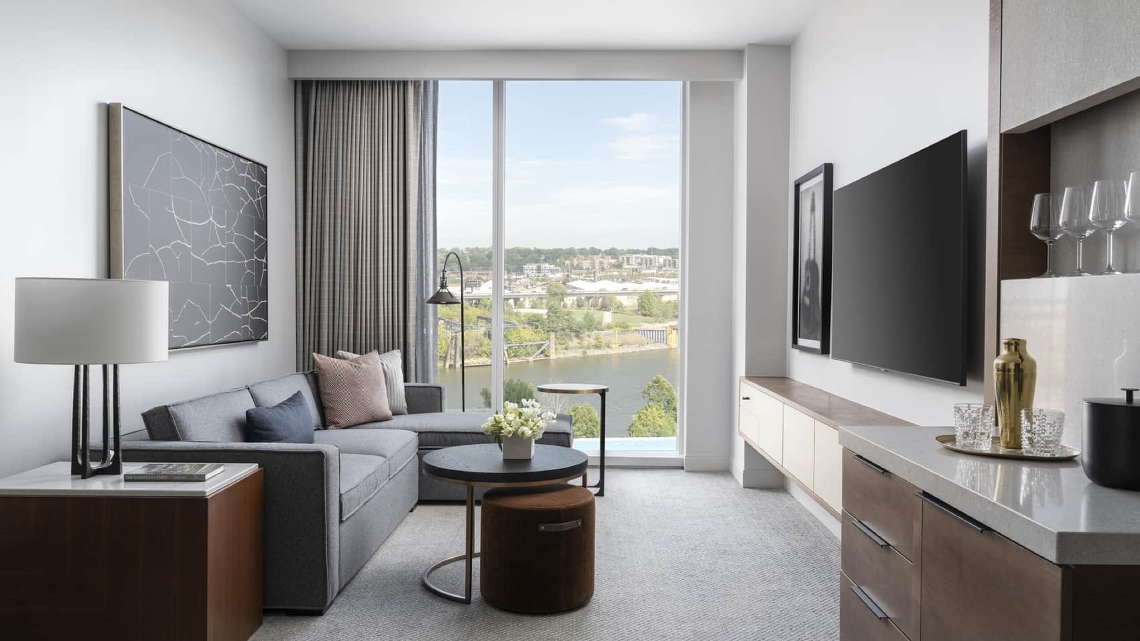 Suite King Bed One Bedroom 