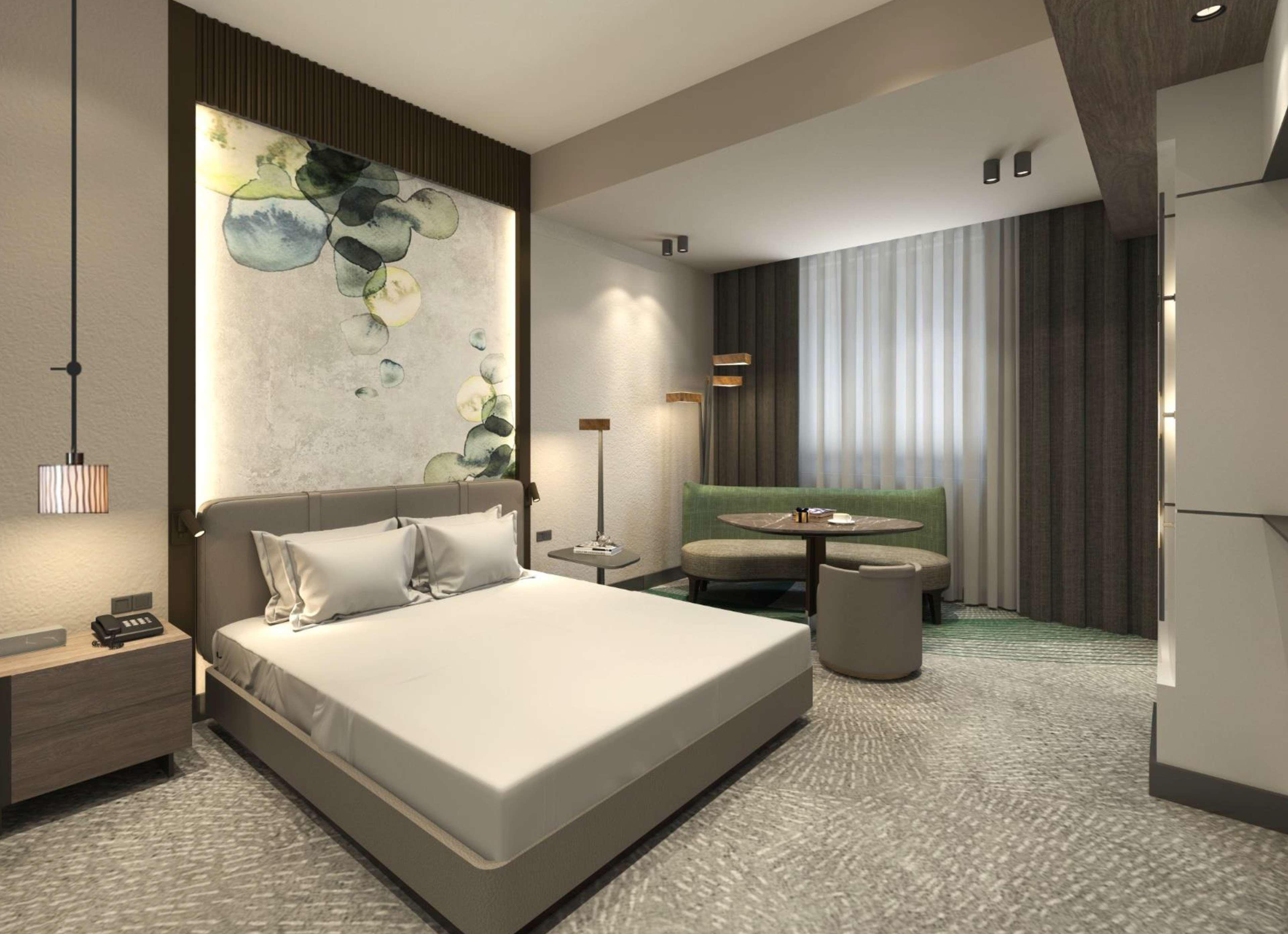 Double Guest Room Queen Bed