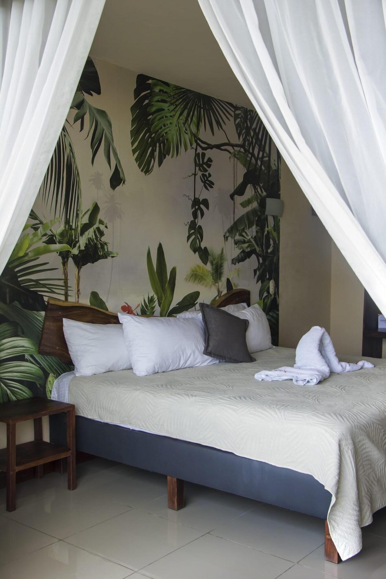 Double Deluxe King Bed