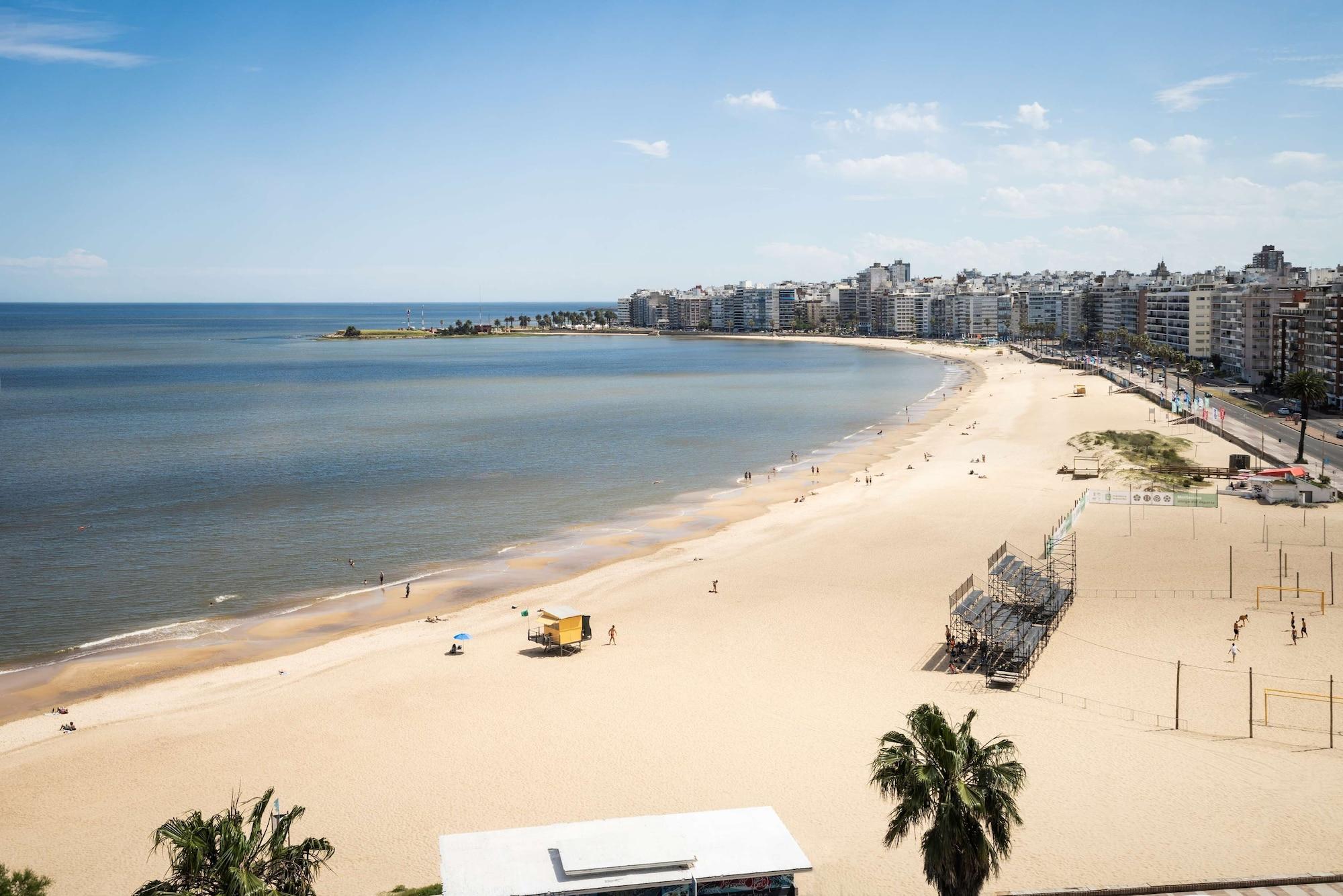 Double Deluxe King Bed