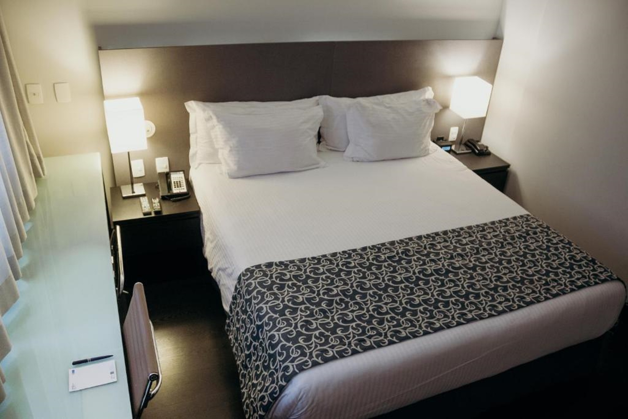 Double Deluxe Queen Bed