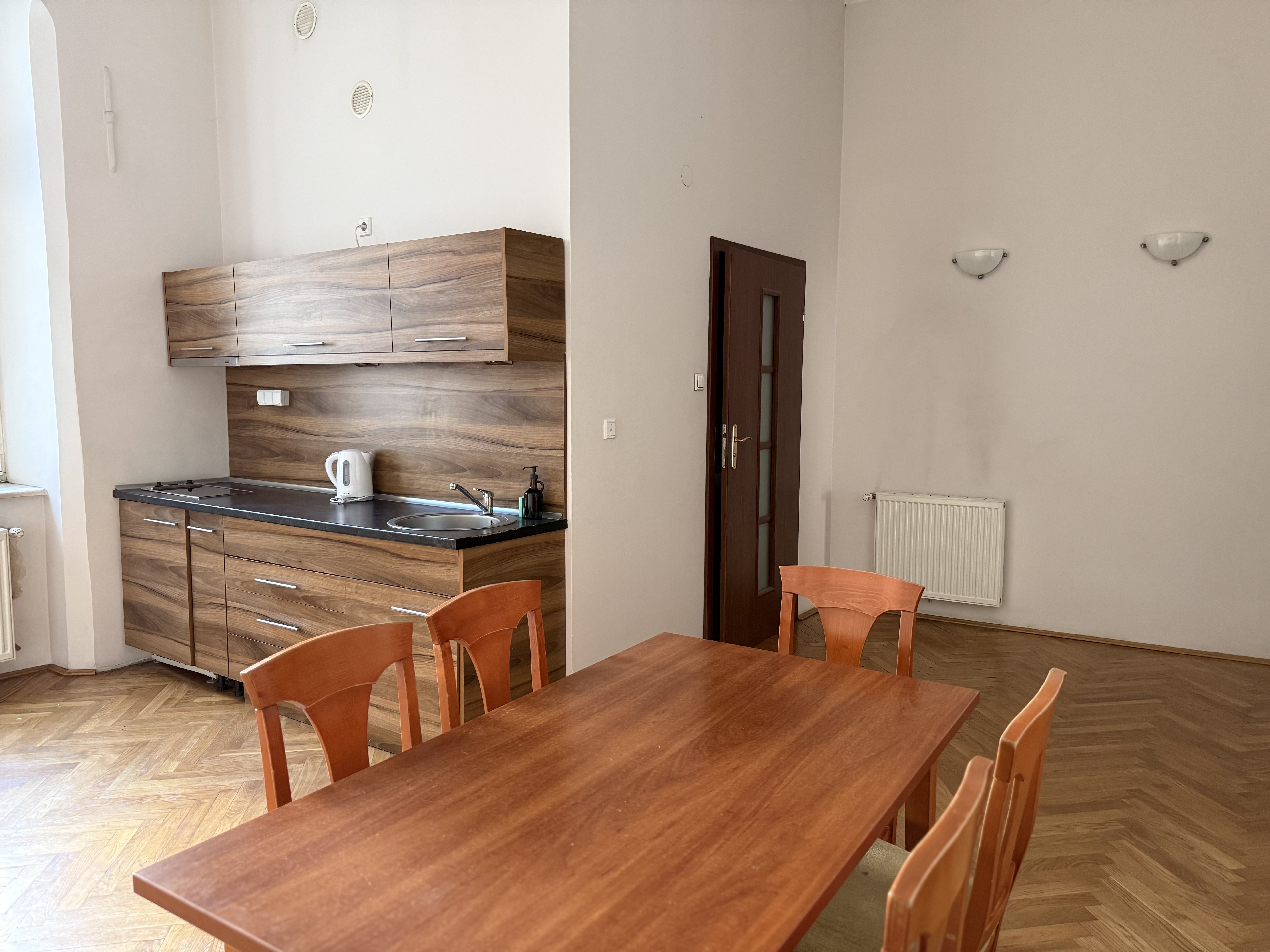 Apartment Two Bedrooms One Bathroom