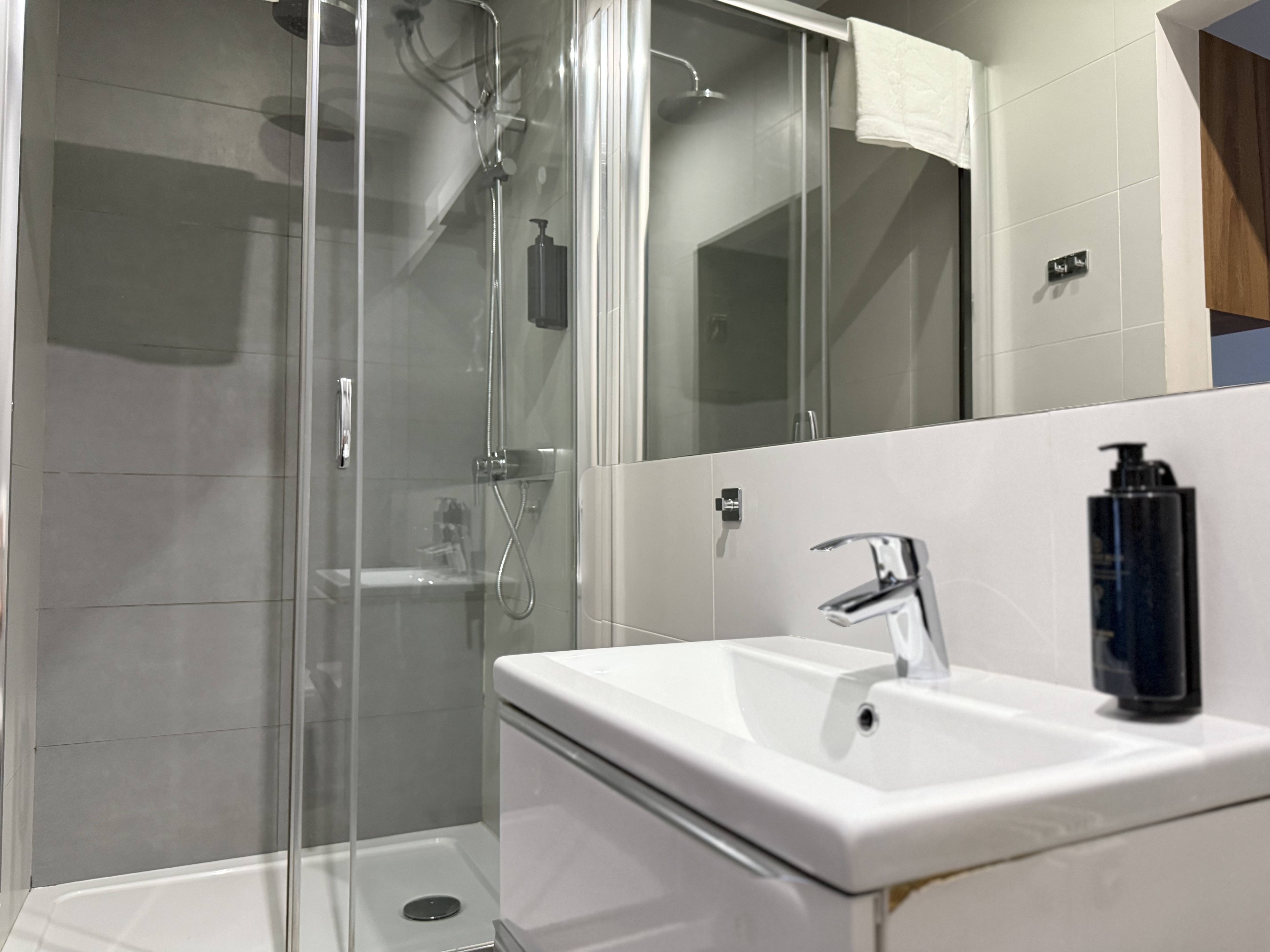 Double Superior King Bed