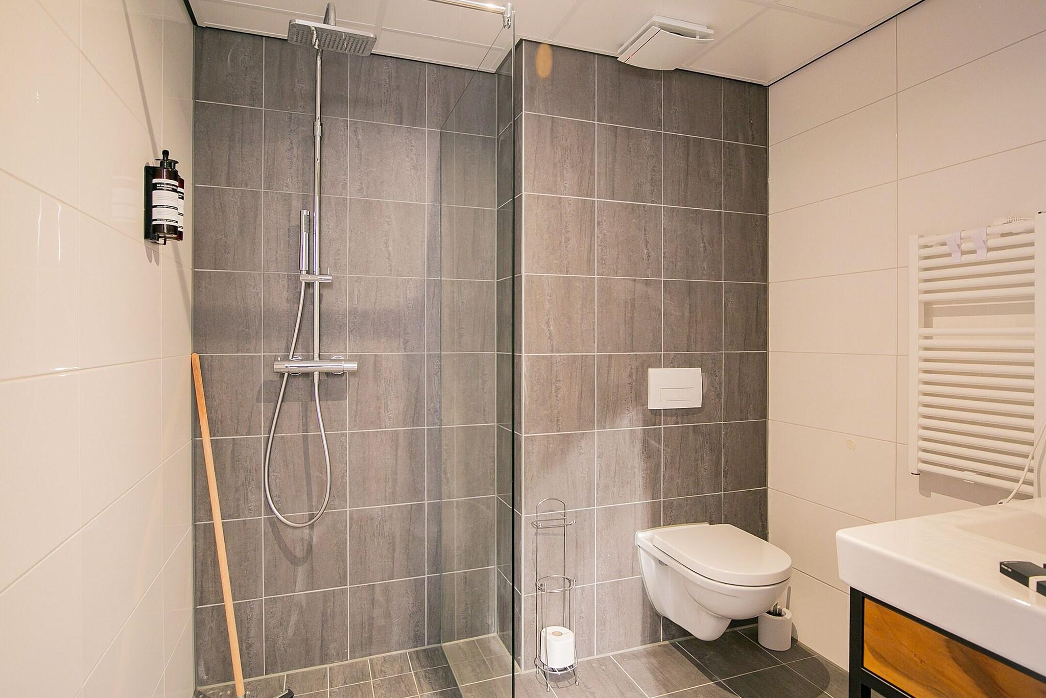 Junior Suite King Size Bed