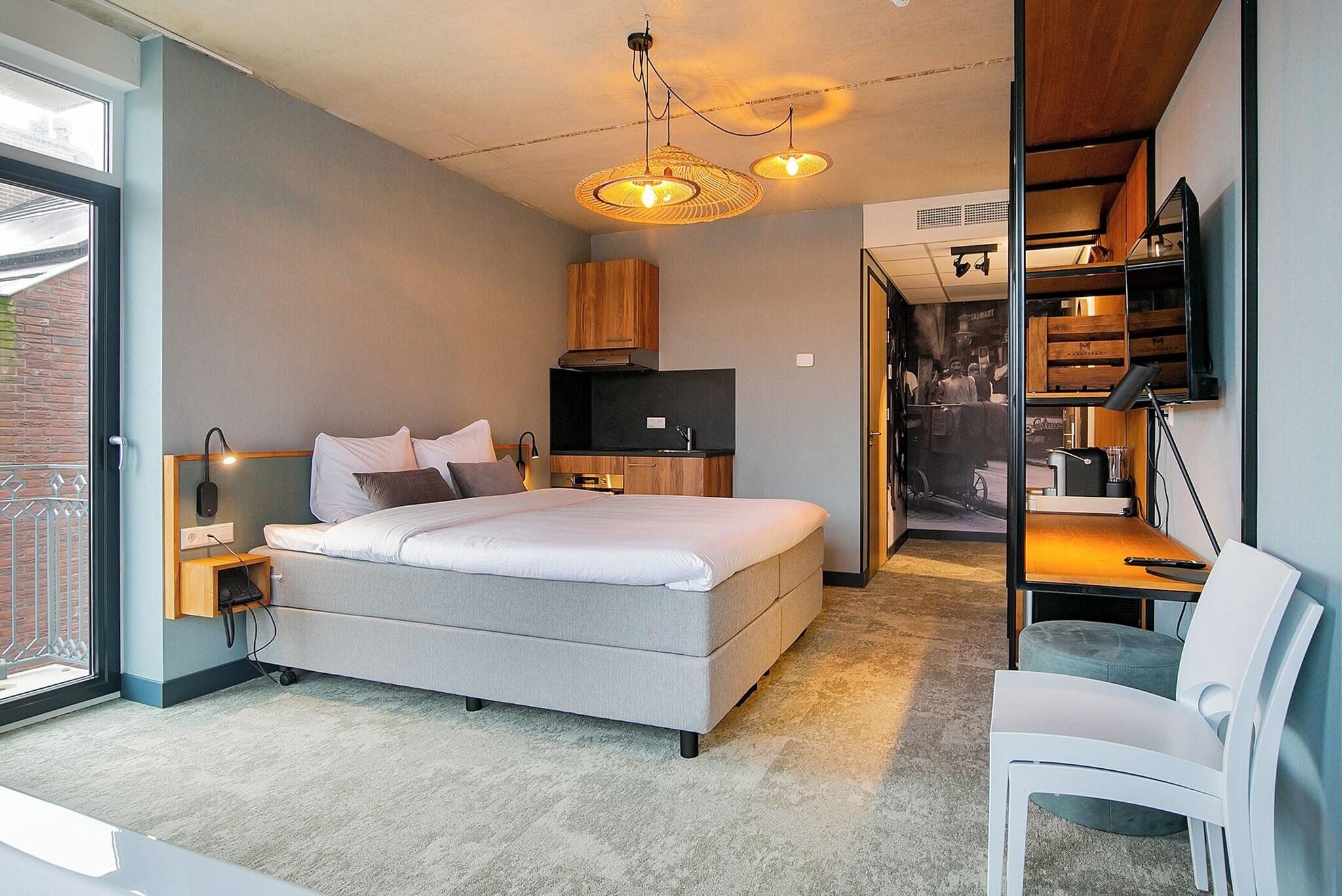 Junior Suite King Size Bed