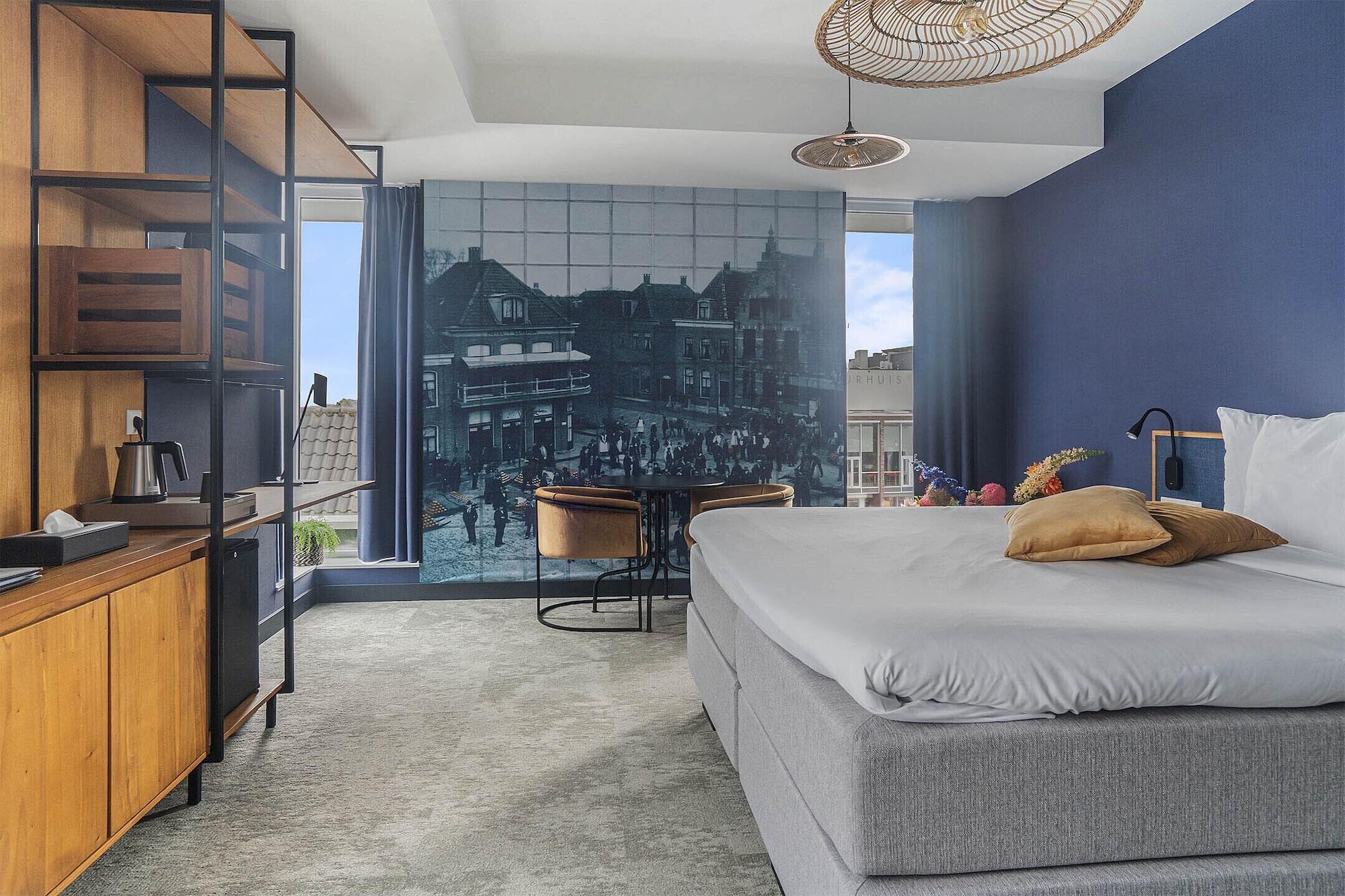 Double Superior King Bed