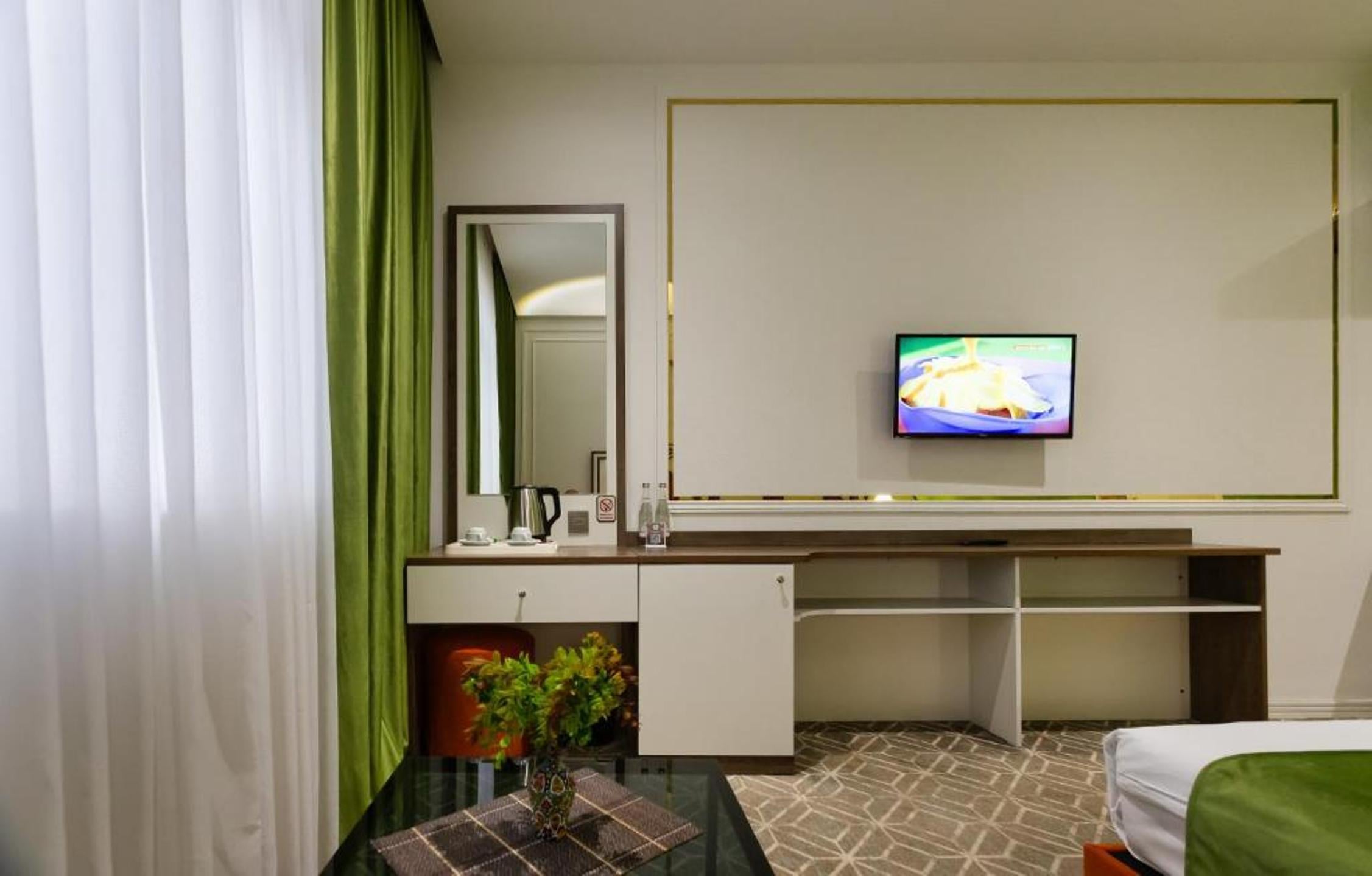 Double or Twin Standard