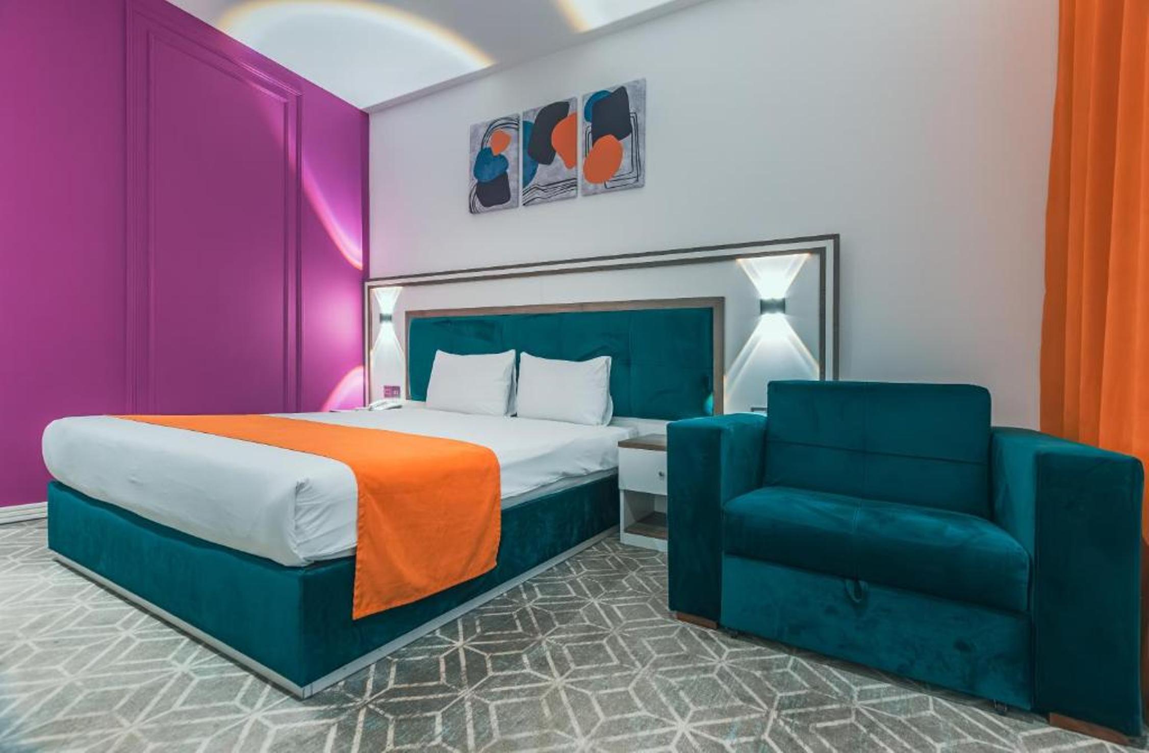 Double or Twin Standard