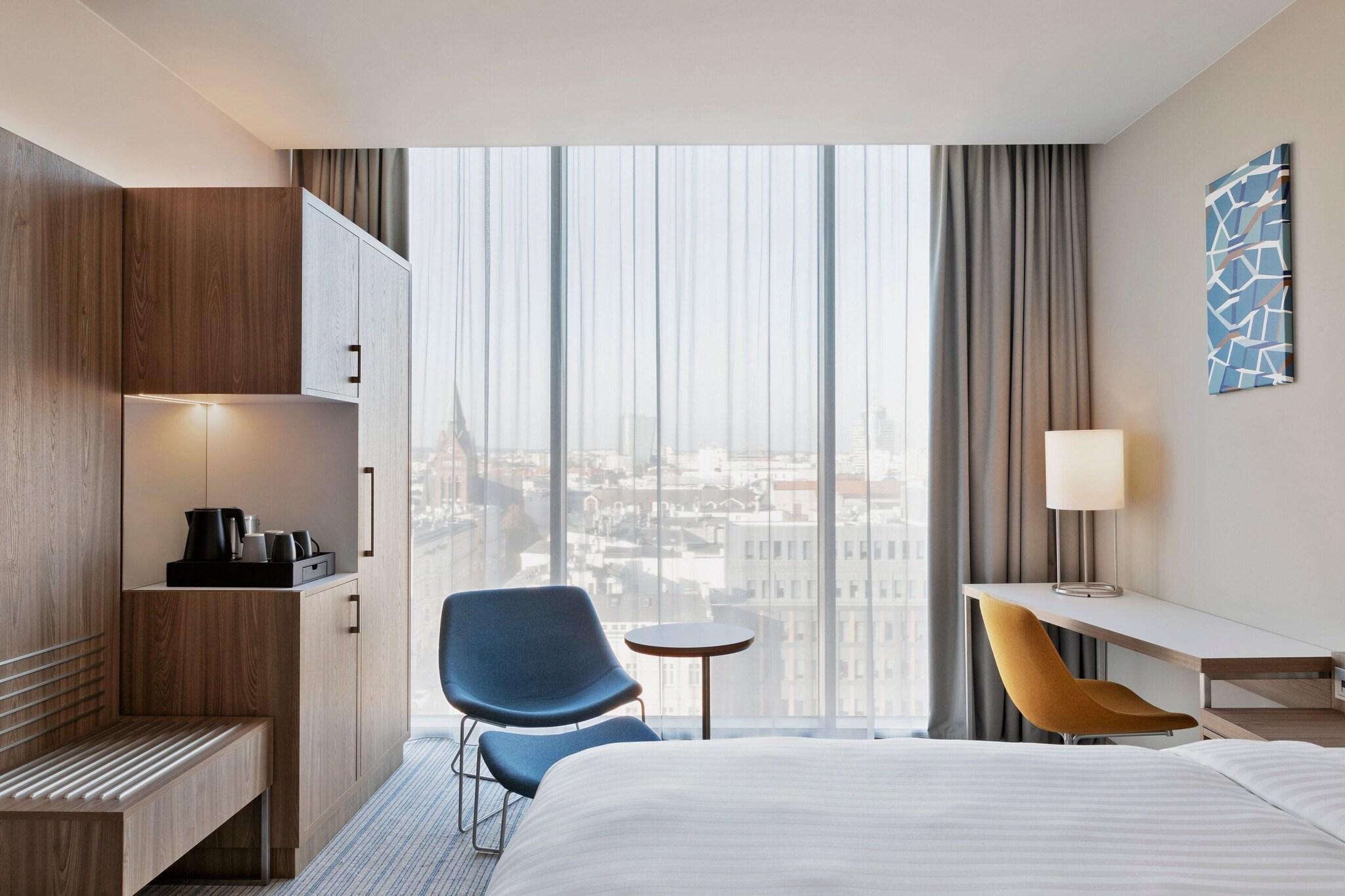 Double City View King Bed
