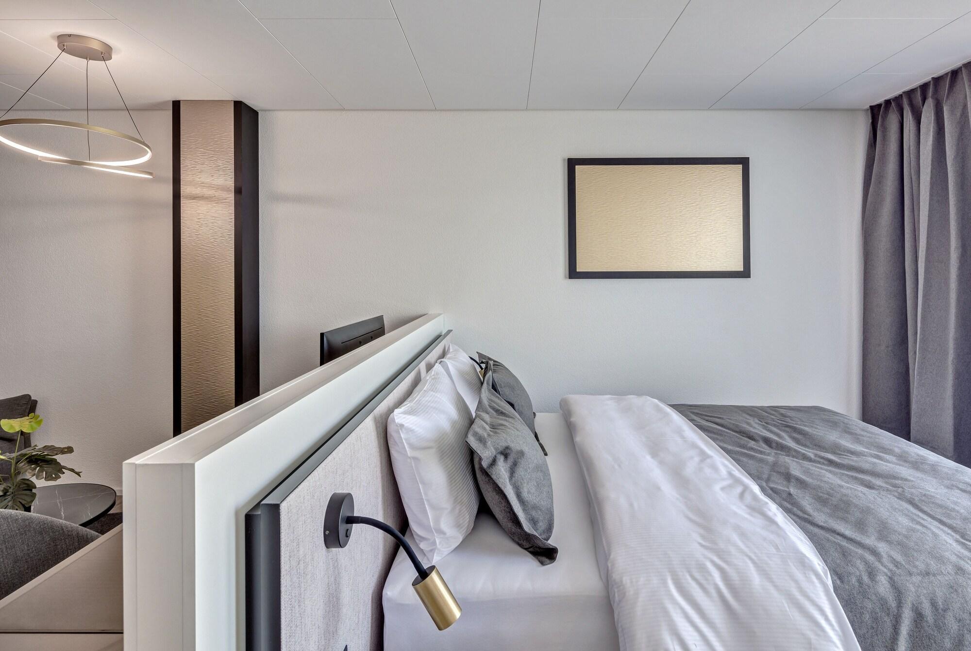 Apartment Superior Queen Bed