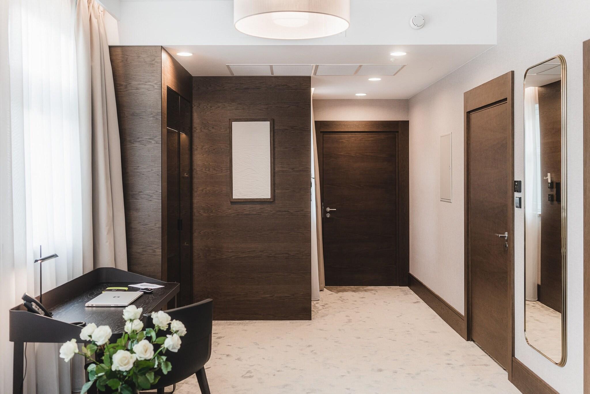 Apartment Deluxe King Bed