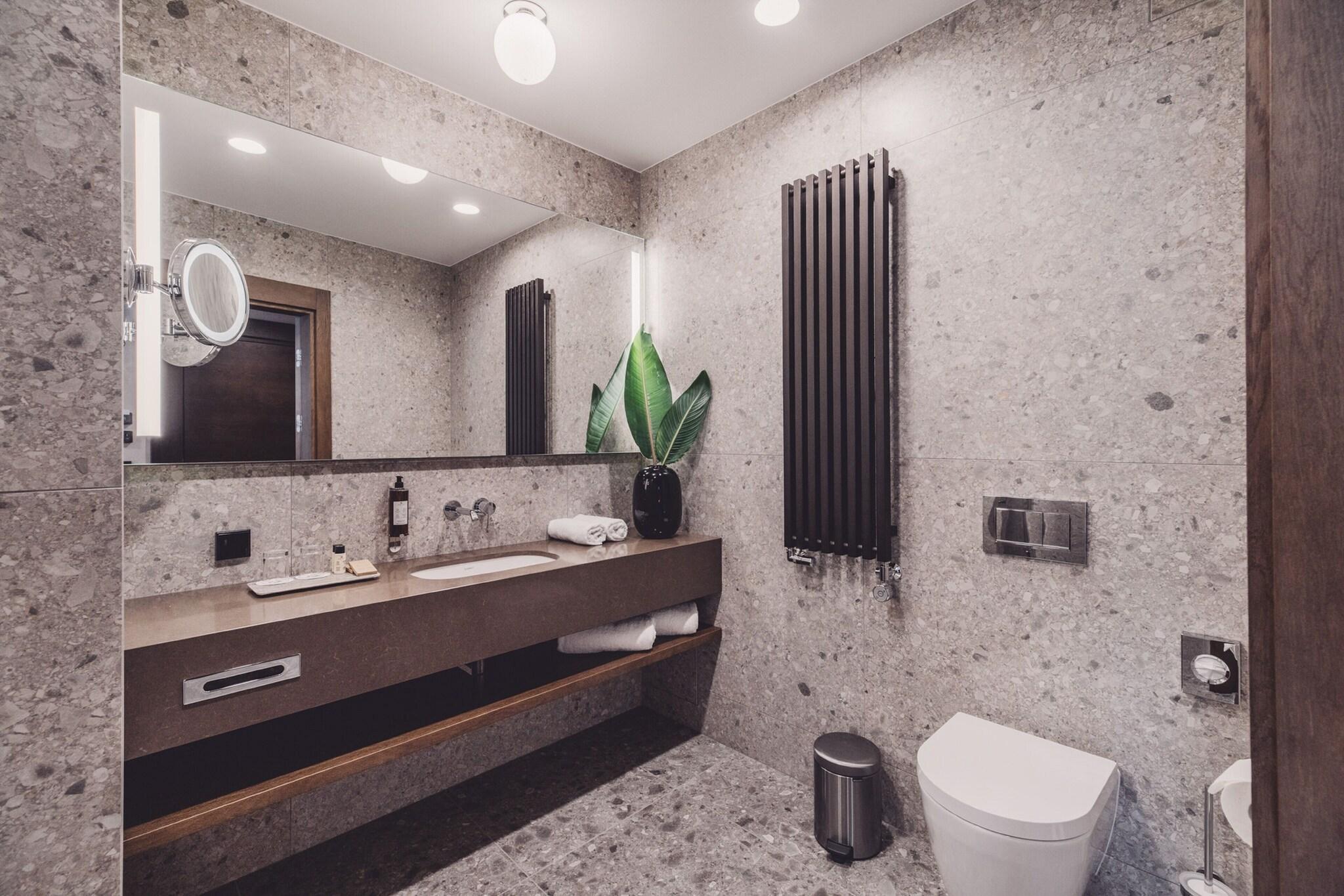 Double Classic King Bed