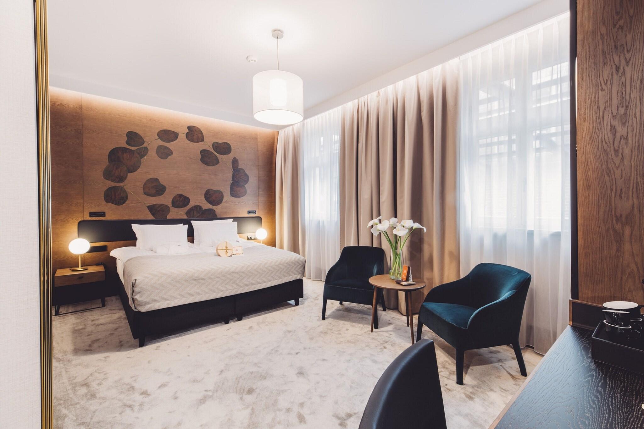 Double Classic King Bed