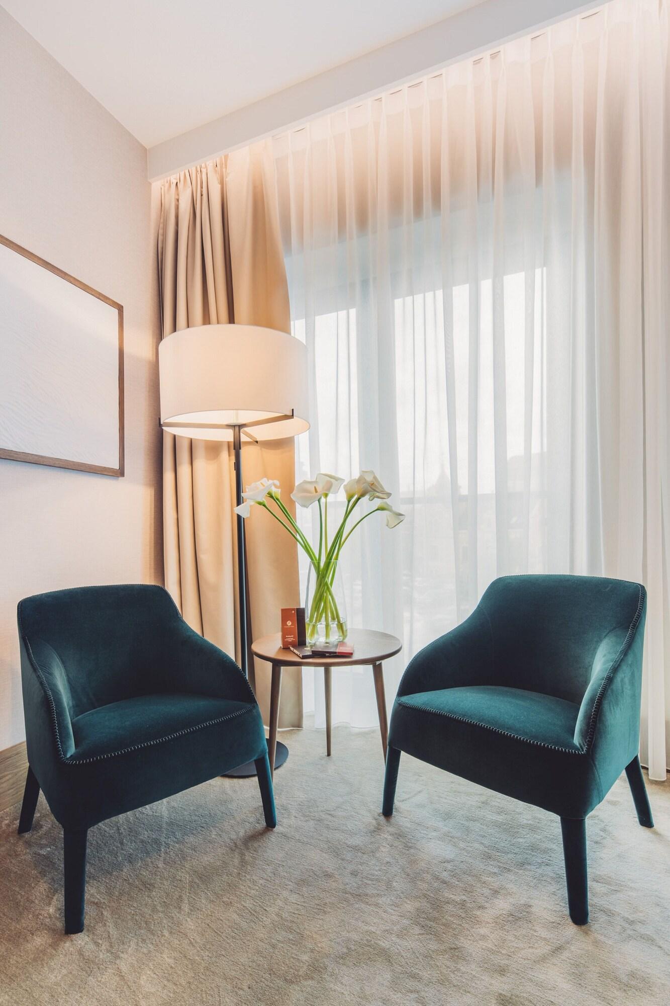 Double Classic King Bed