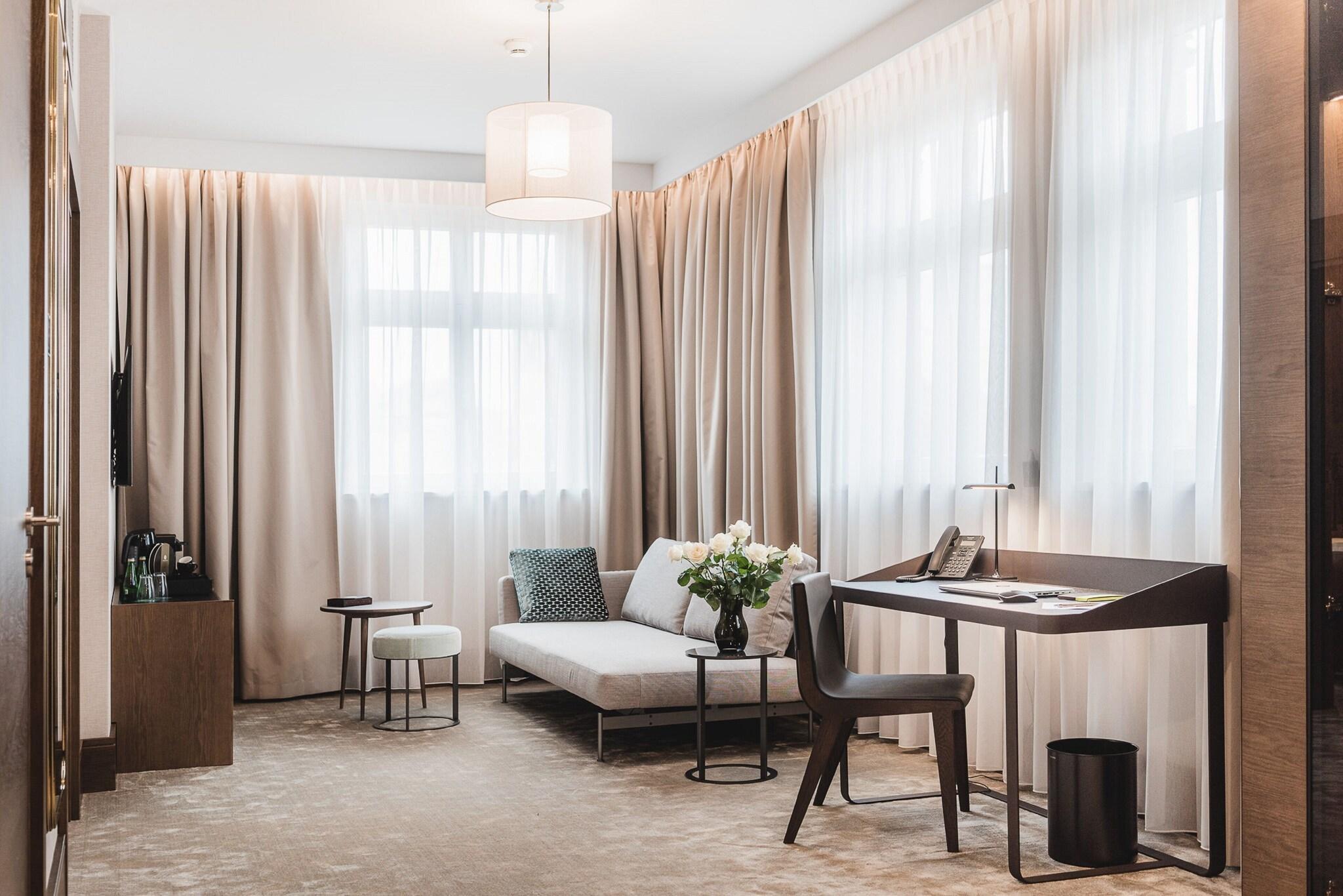 Apartment Deluxe King Bed